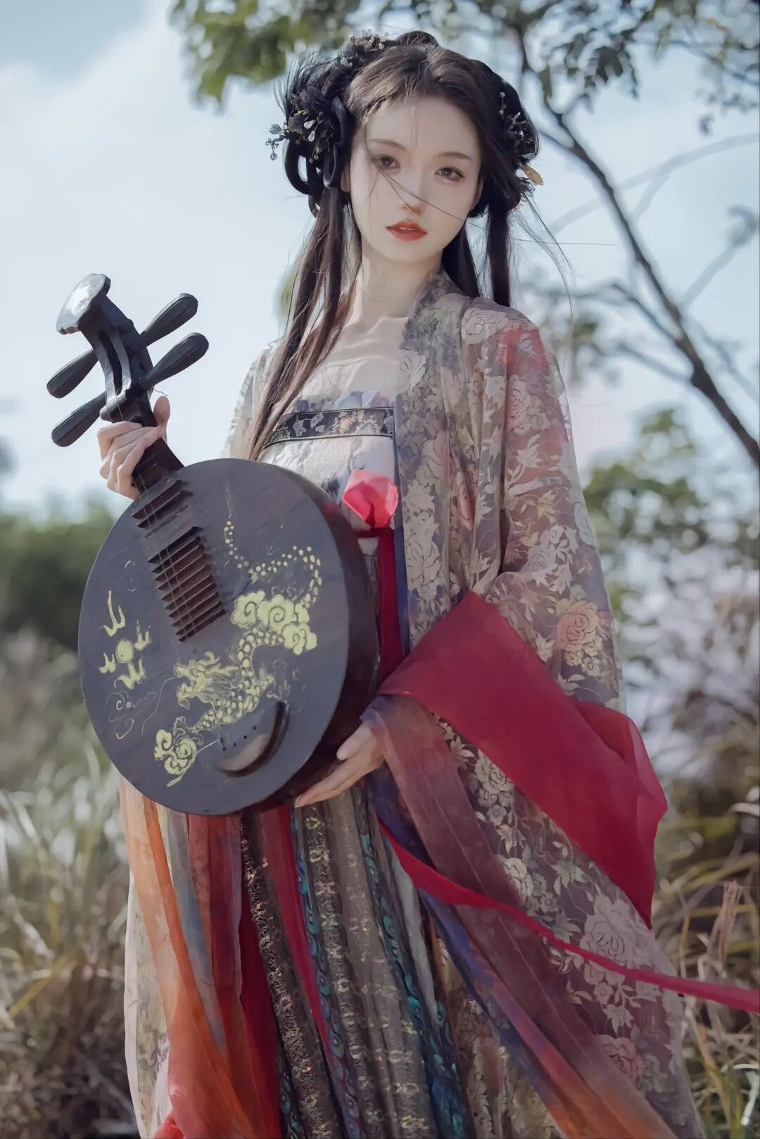 The Charm of Qipao:Little Girls in Traditional Chinese Elegance The Charm of Qipao:Little Girls in Traditional Chinese Elegance