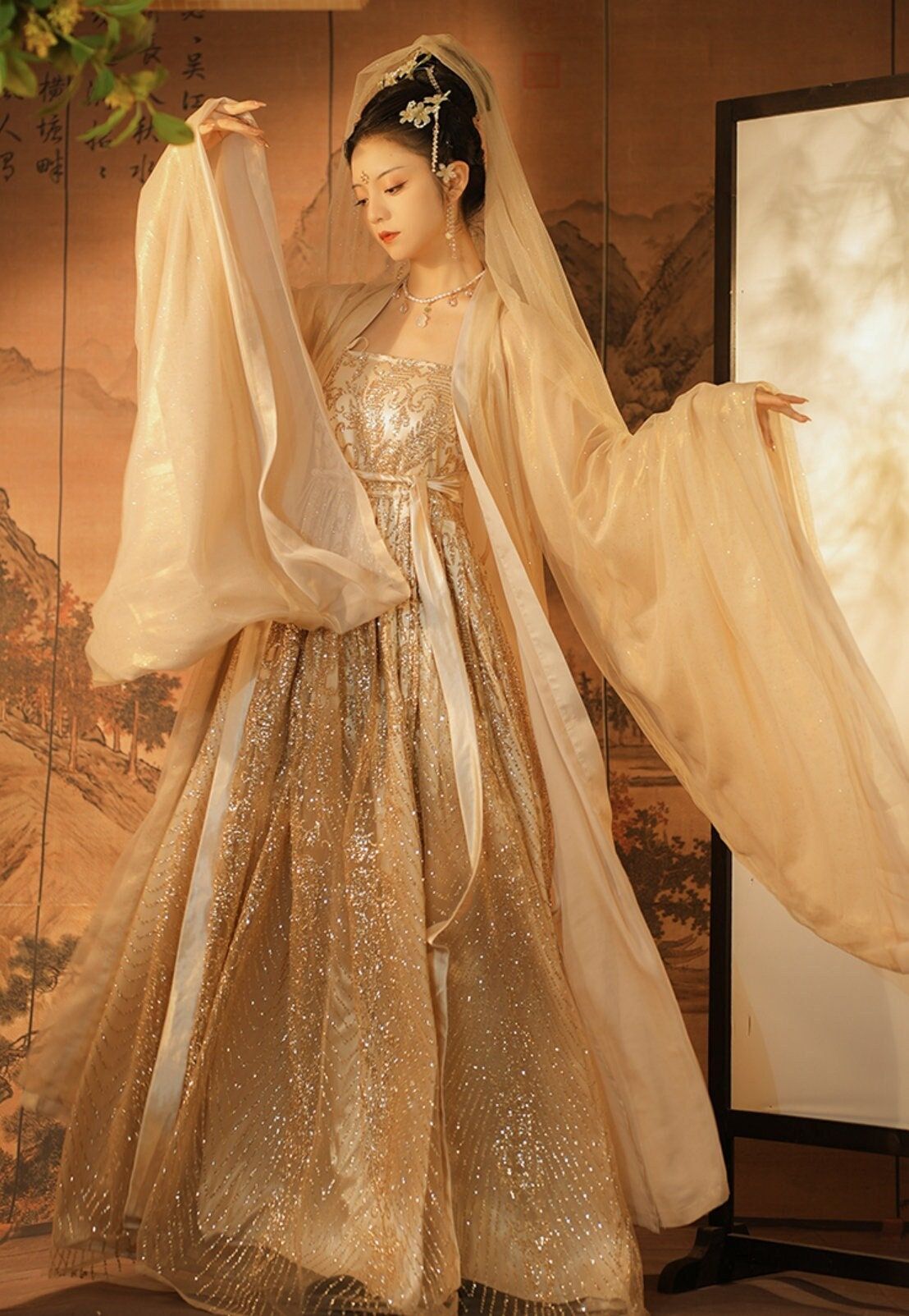 The Revival of Traditional Student Hanfu:Embracing the Chest-High Fashion The Revival of Traditional Student Hanfu:Embracing the Chest-High Fashion
