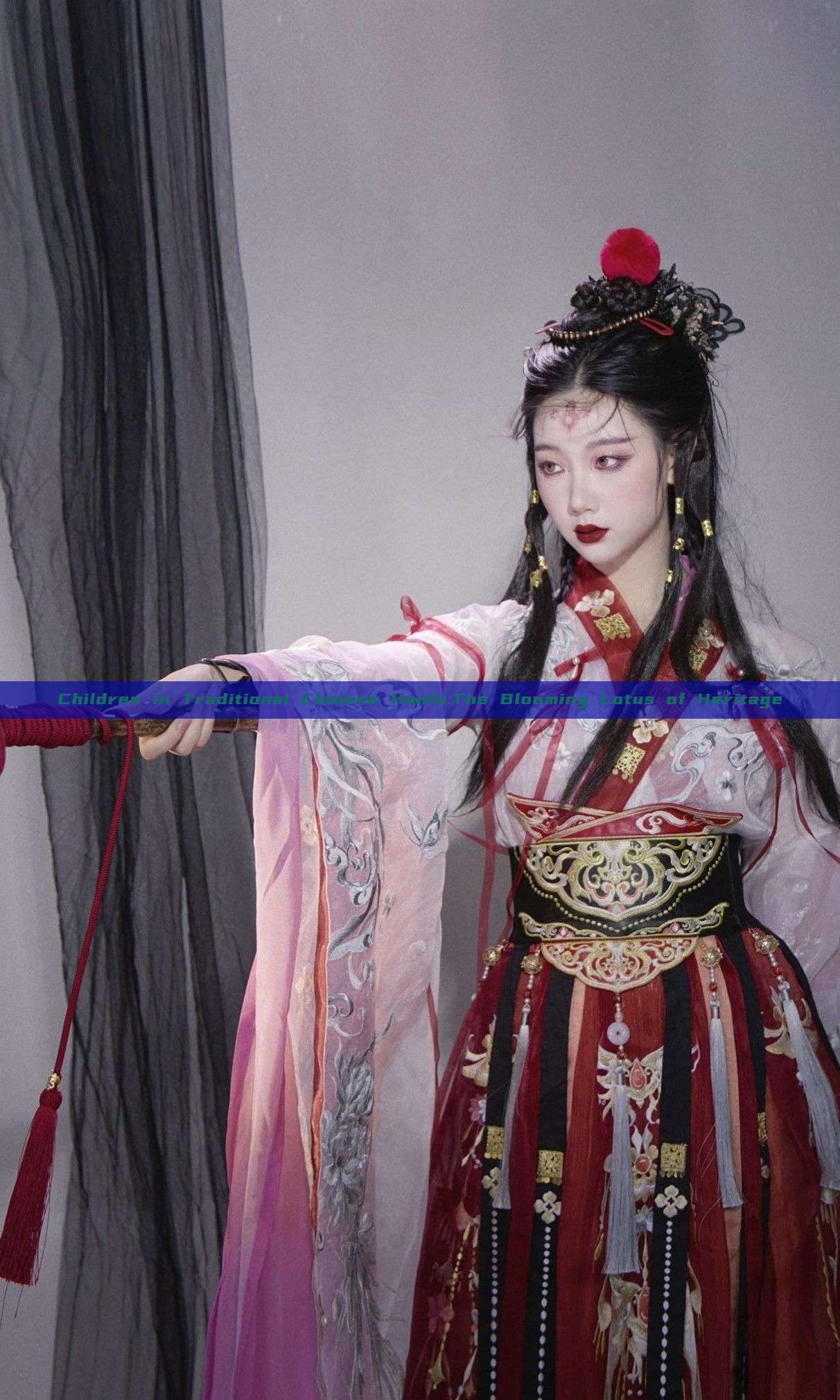 Children in Traditional Chinese Hanfu:The Blooming Lotus of Heritage Children in Traditional Chinese Hanfu:The Blooming Lotus of Heritage