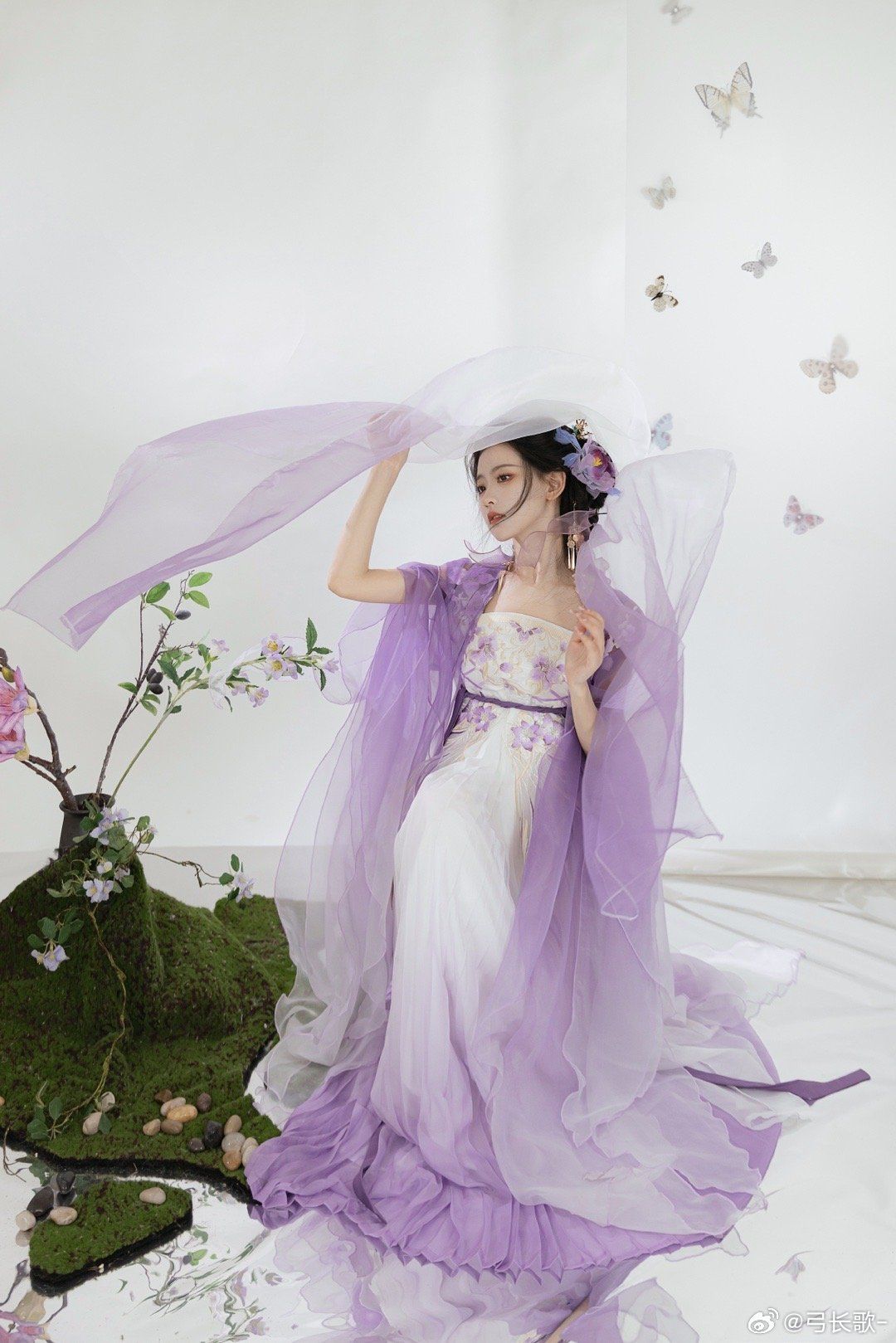 The Splendor of Blue Hanfu:Traditional Chinese Elegance The Splendor of Blue Hanfu:Traditional Chinese Elegance