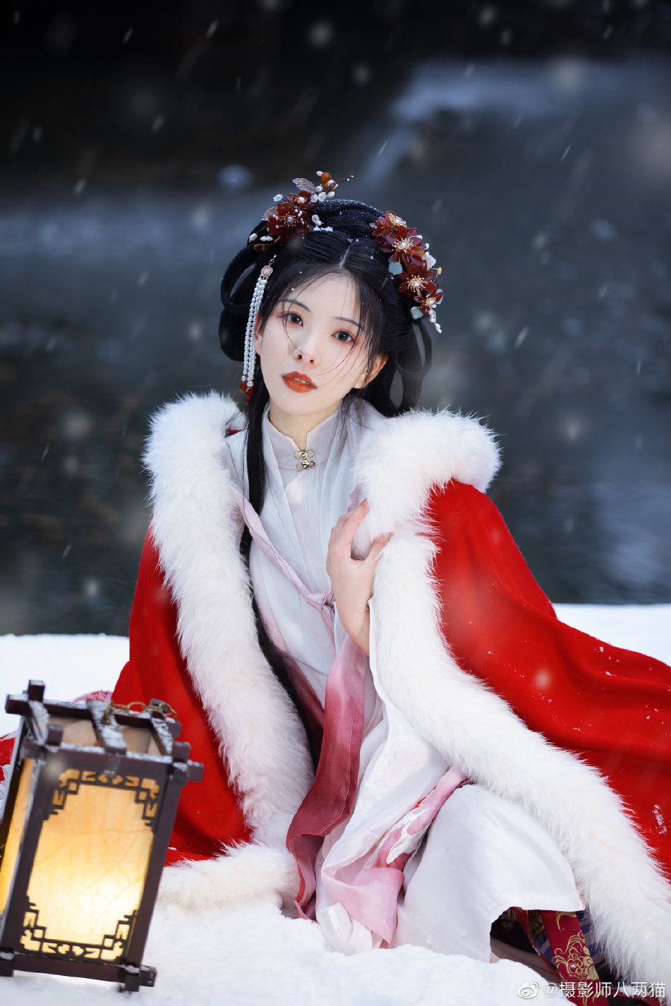 Red Cheongsam Skirt:A New Style for Petite Women Red Cheongsam Skirt:A New Style for Petite Women
