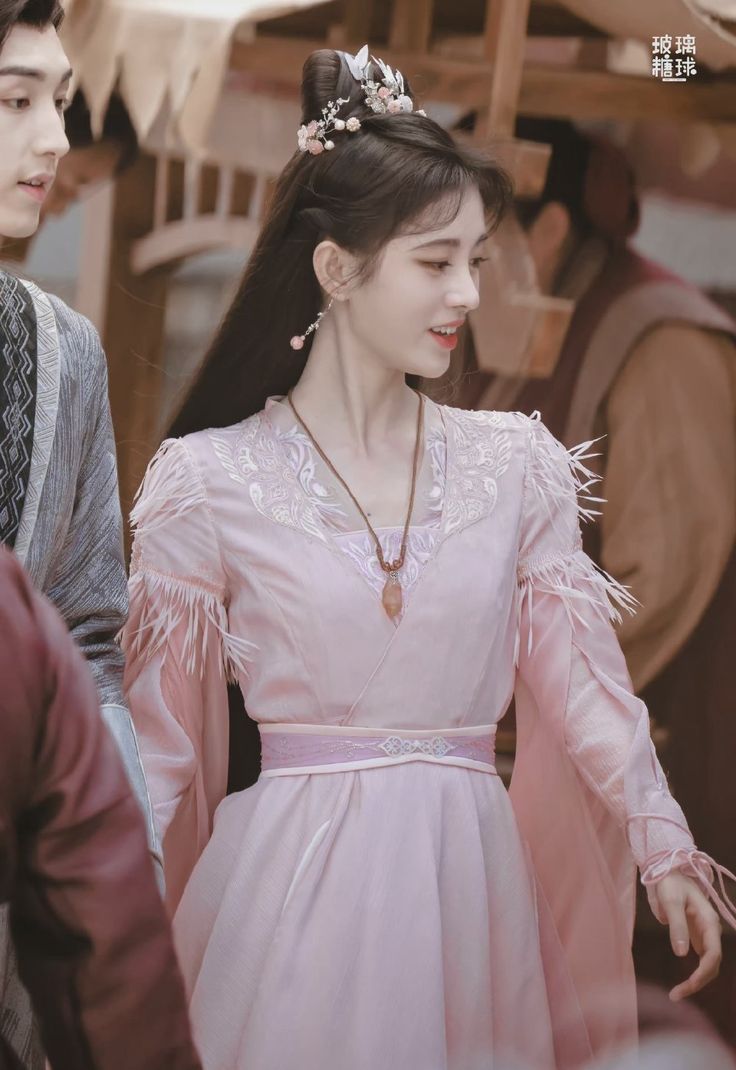 The Evolution of Light Hanfu and Its Han Elements:A Journey into Traditional Chinese Fashion The Evolution of Light Hanfu and Its Han Elements:A Journey into Traditional Chinese Fashion