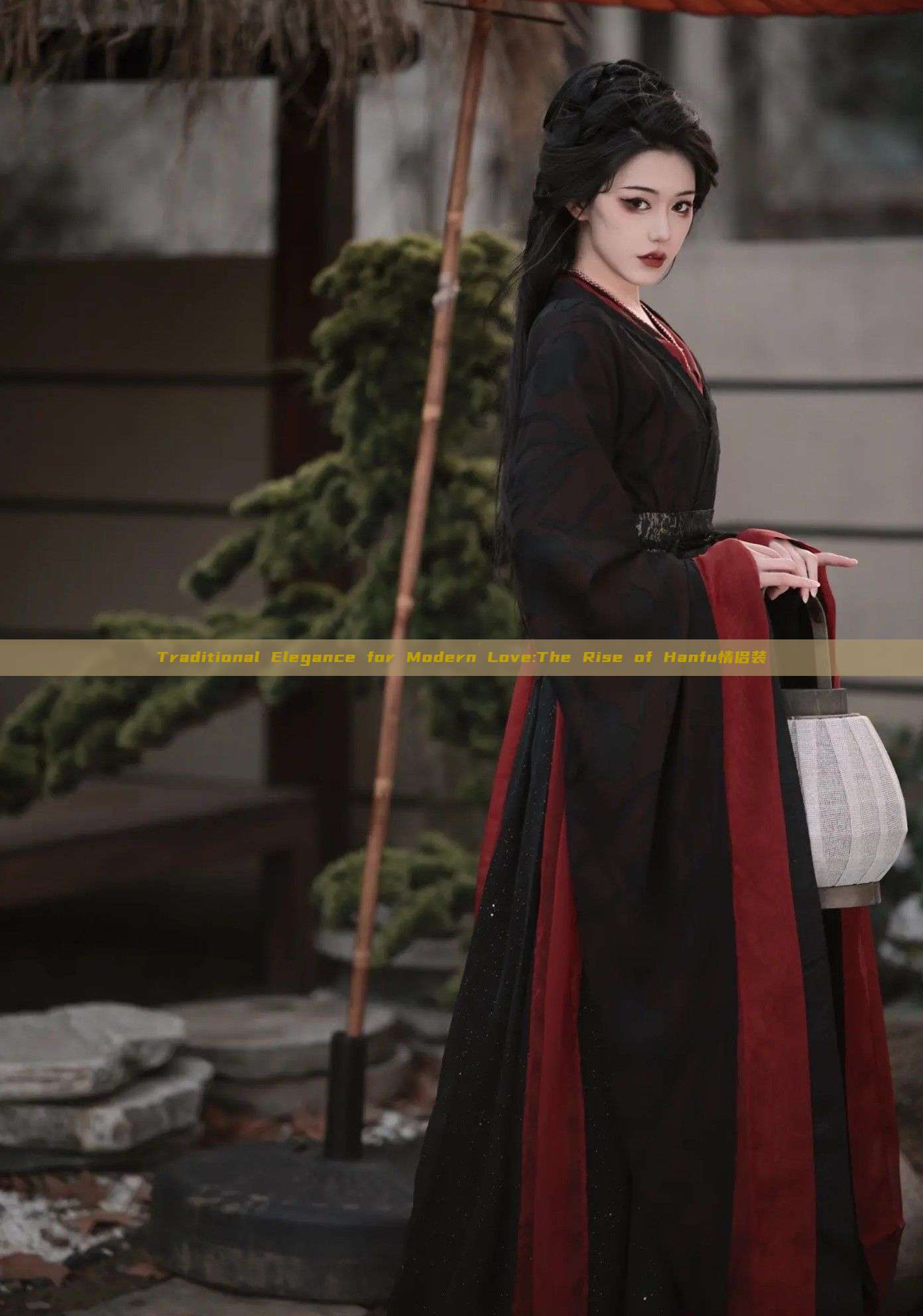 Traditional Elegance for Modern Love:The Rise of Hanfu情侣装 Traditional Elegance for Modern Love:The Rise of Hanfu情侣装