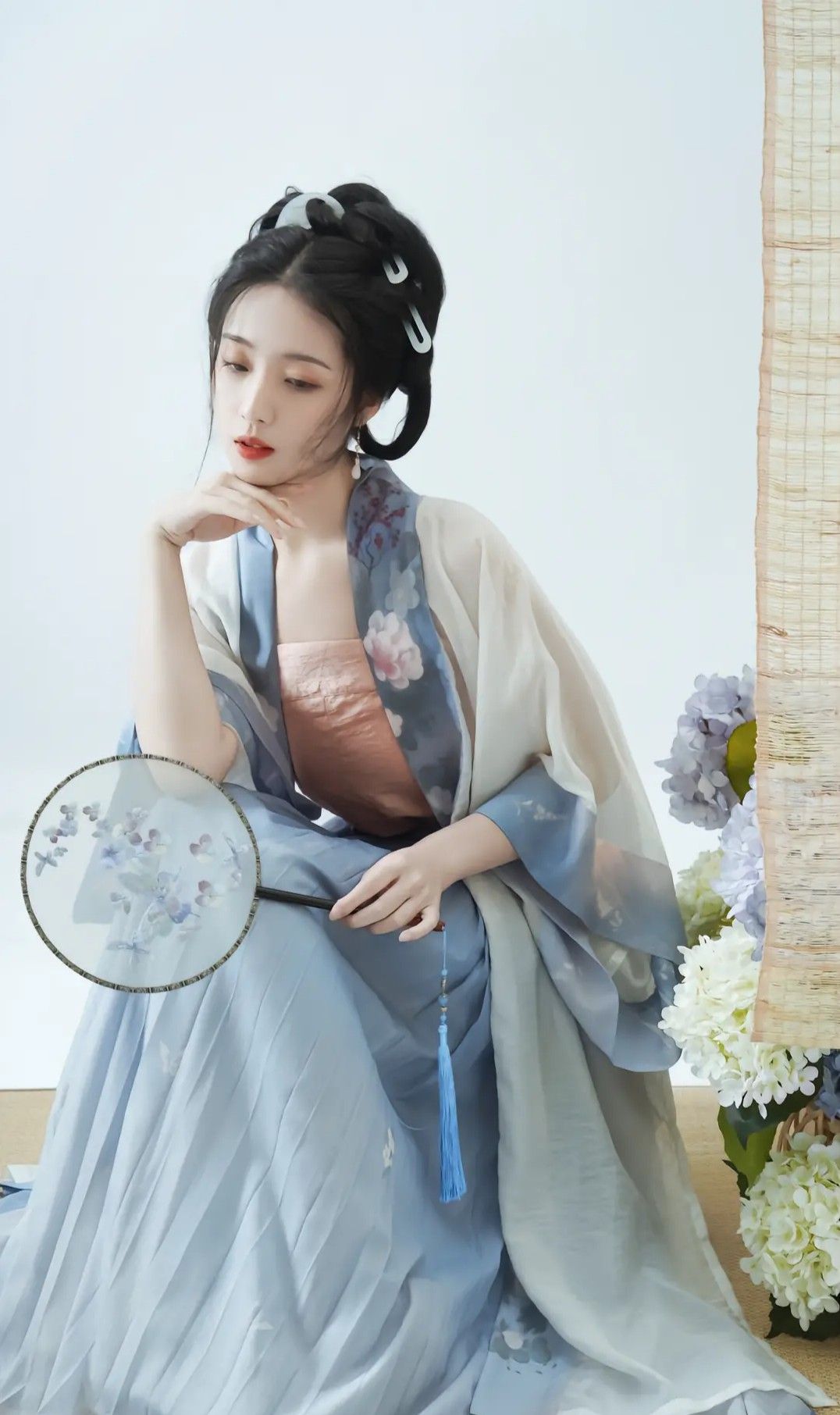 The Splendor of Hanfu Childrens Skirts:A Journey into Traditional Chinese童装魅力 The Splendor of Hanfu Childrens Skirts:A Journey into Traditional Chinese童装魅力