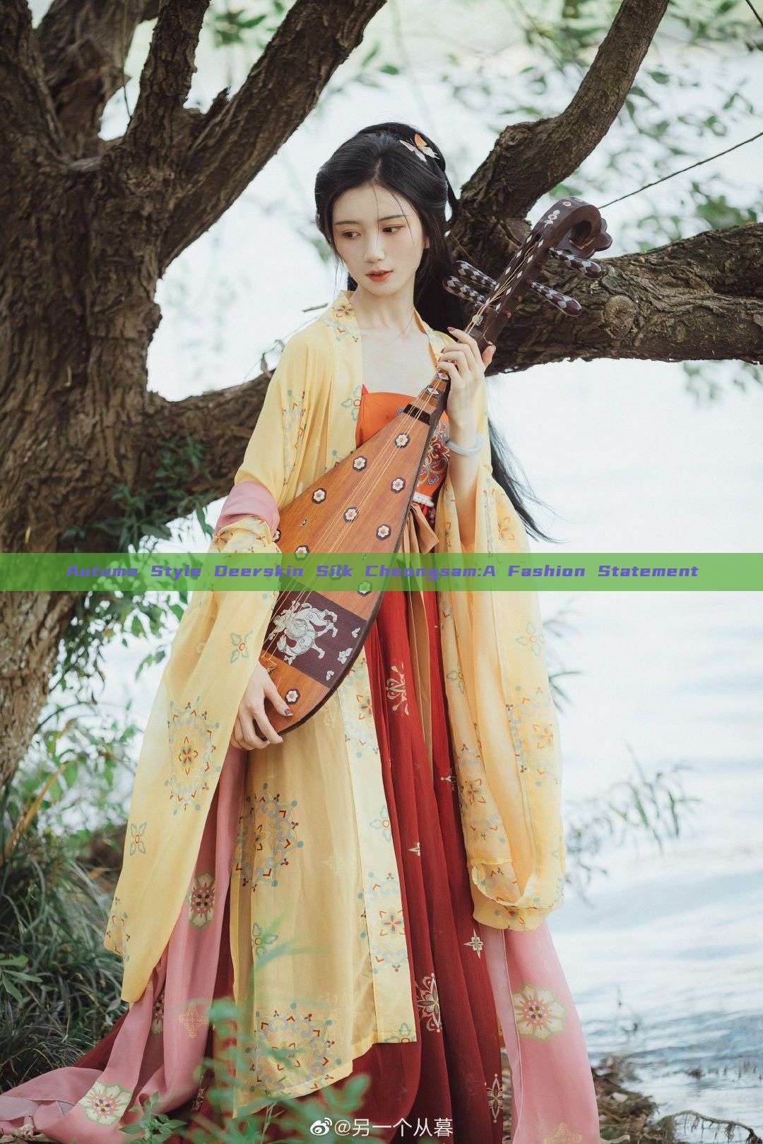 Autumn Style Deerskin Silk Cheongsam:A Fashion Statement Autumn Style Deerskin Silk Cheongsam:A Fashion Statement