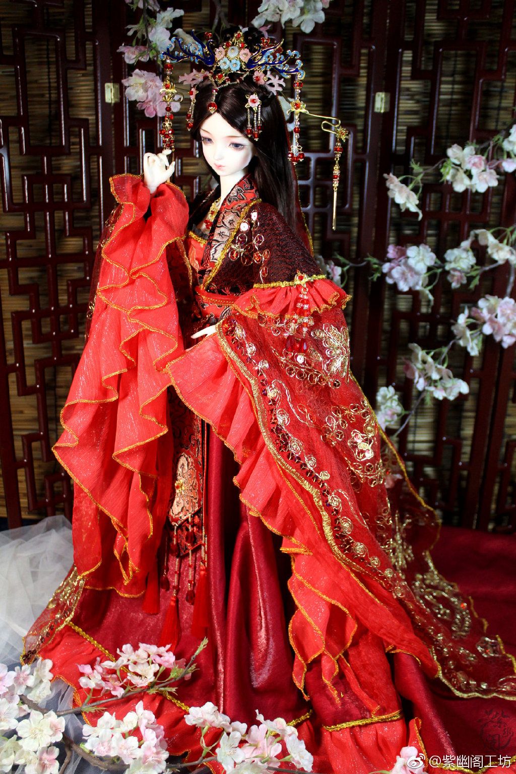 The Legend of Bai Suzhen:Unraveling the Mysteries of Hanfu Fashion The Legend of Bai Suzhen:Unraveling the Mysteries of Hanfu Fashion