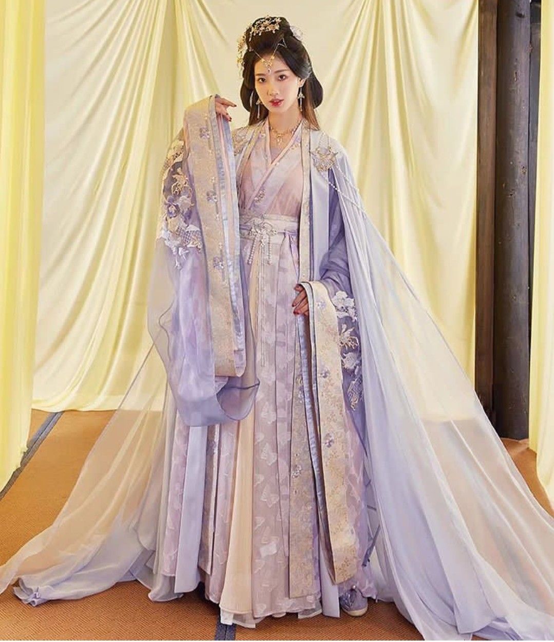 Ancient Womens Hanfu Costumes:Embracing the Essence of Chinese Tradition Ancient Womens Hanfu Costumes:Embracing the Essence of Chinese Tradition