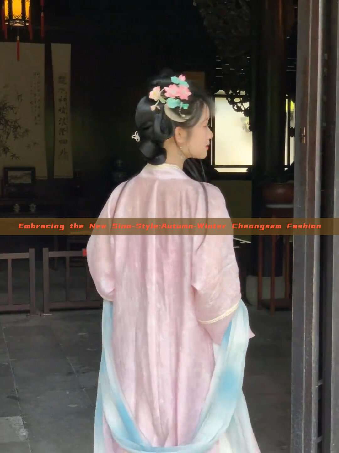 Embracing the New Sino-Style:Autumn-Winter Cheongsam Fashion Embracing the New Sino-Style:Autumn-Winter Cheongsam Fashion