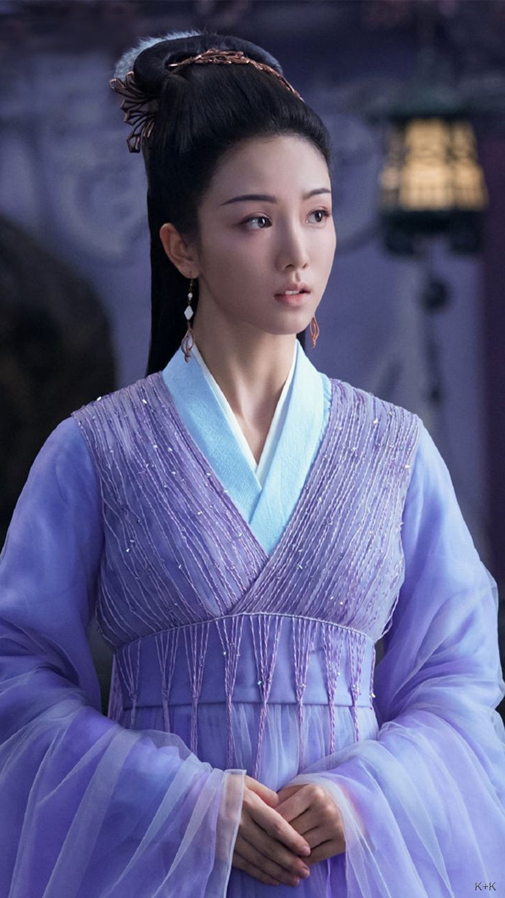 The Splendor of Green Hanfu Chezi Skirt:A Journey into Traditional Chinese Elegance The Splendor of Green Hanfu Chezi Skirt:A Journey into Traditional Chinese Elegance