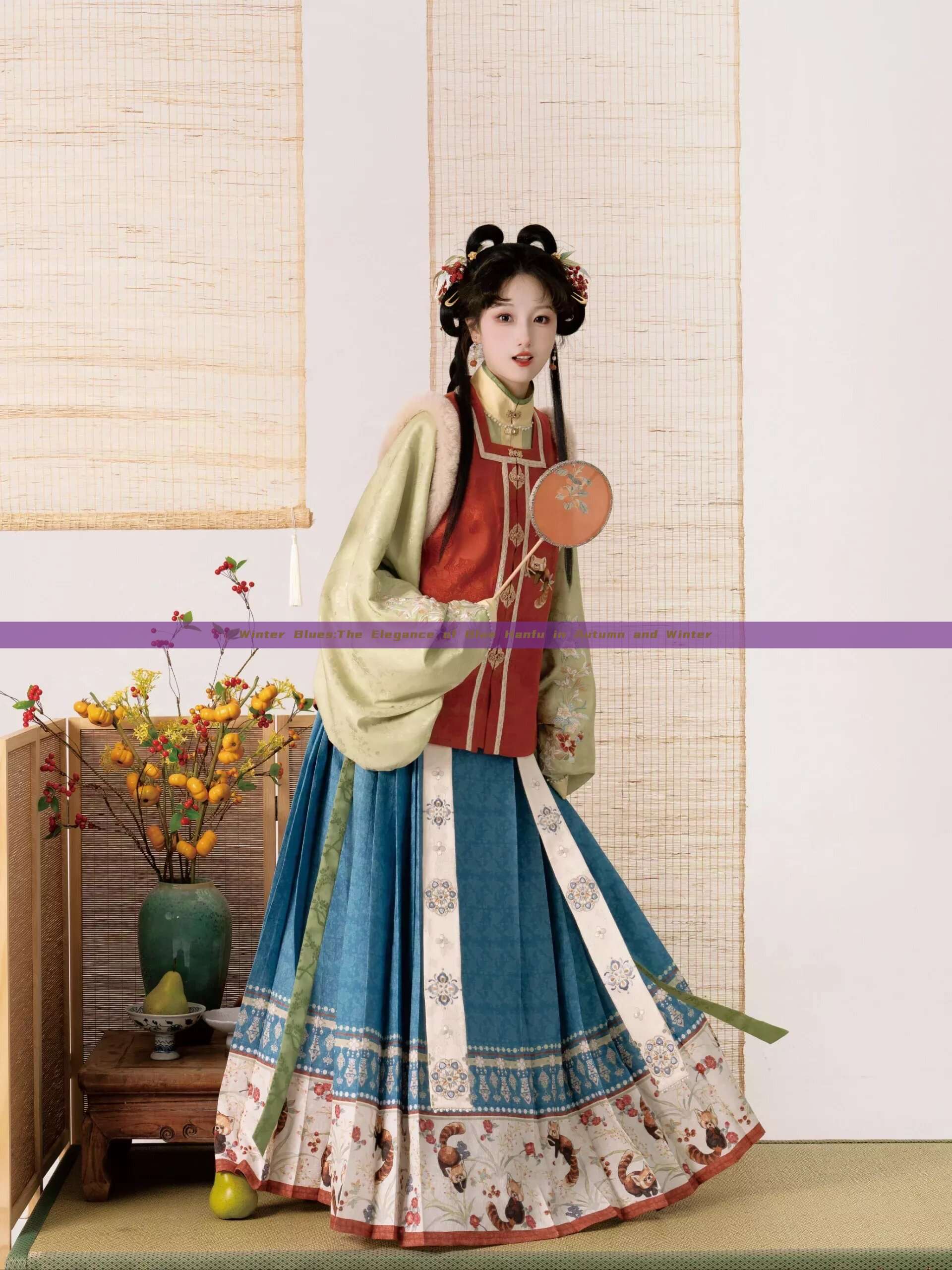 Winter Blues:The Elegance of Blue Hanfu in Autumn and Winter Winter Blues:The Elegance of Blue Hanfu in Autumn and Winter