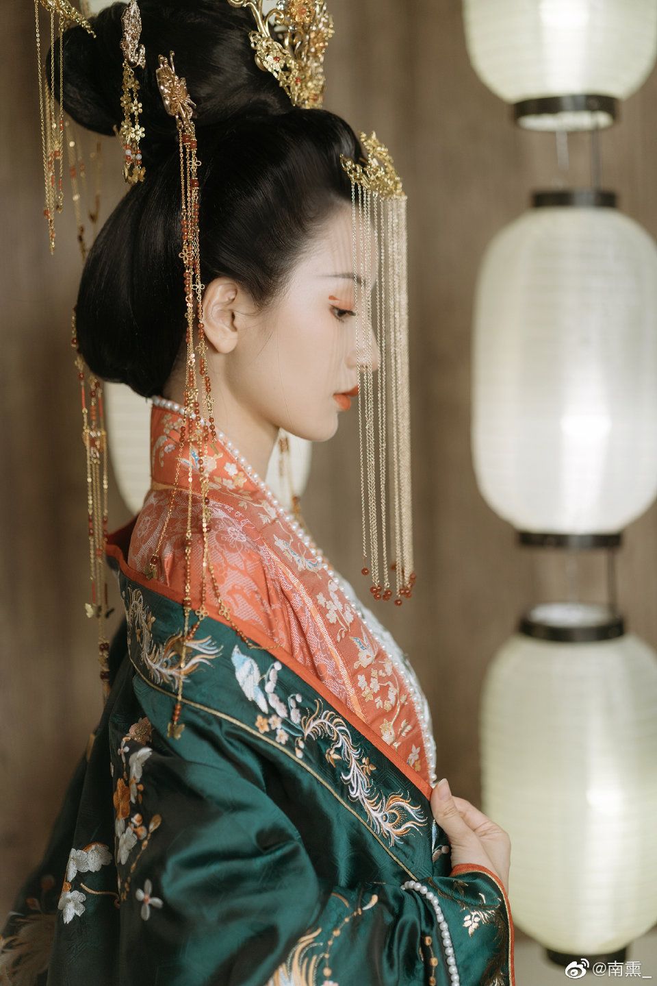Daily Hair Accessories in Hanfu Fashion:A Guide to Traditional Headwear