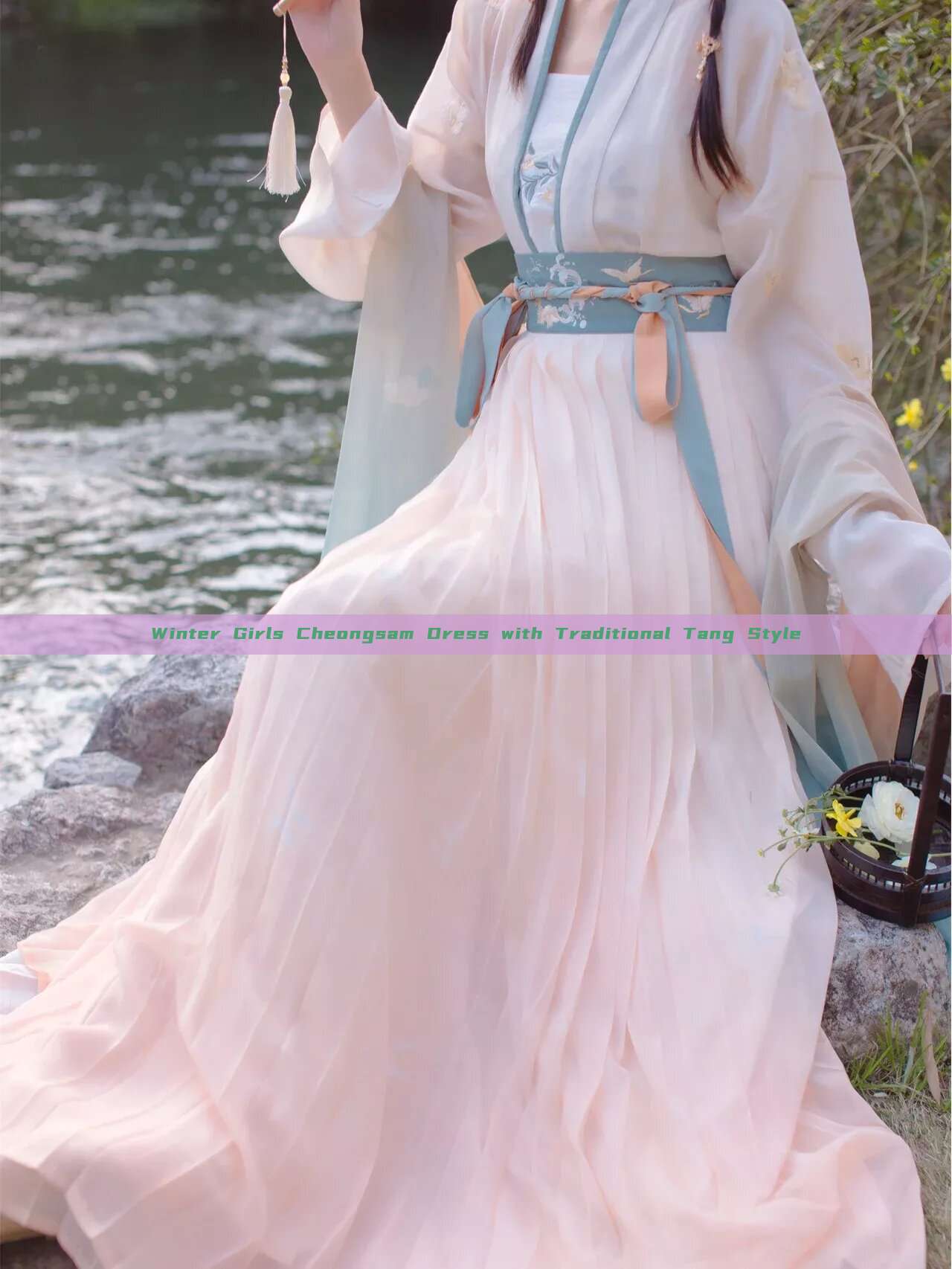Winter Girls Cheongsam Dress with Traditional Tang Style Winter Girls Cheongsam Dress with Traditional Tang Style