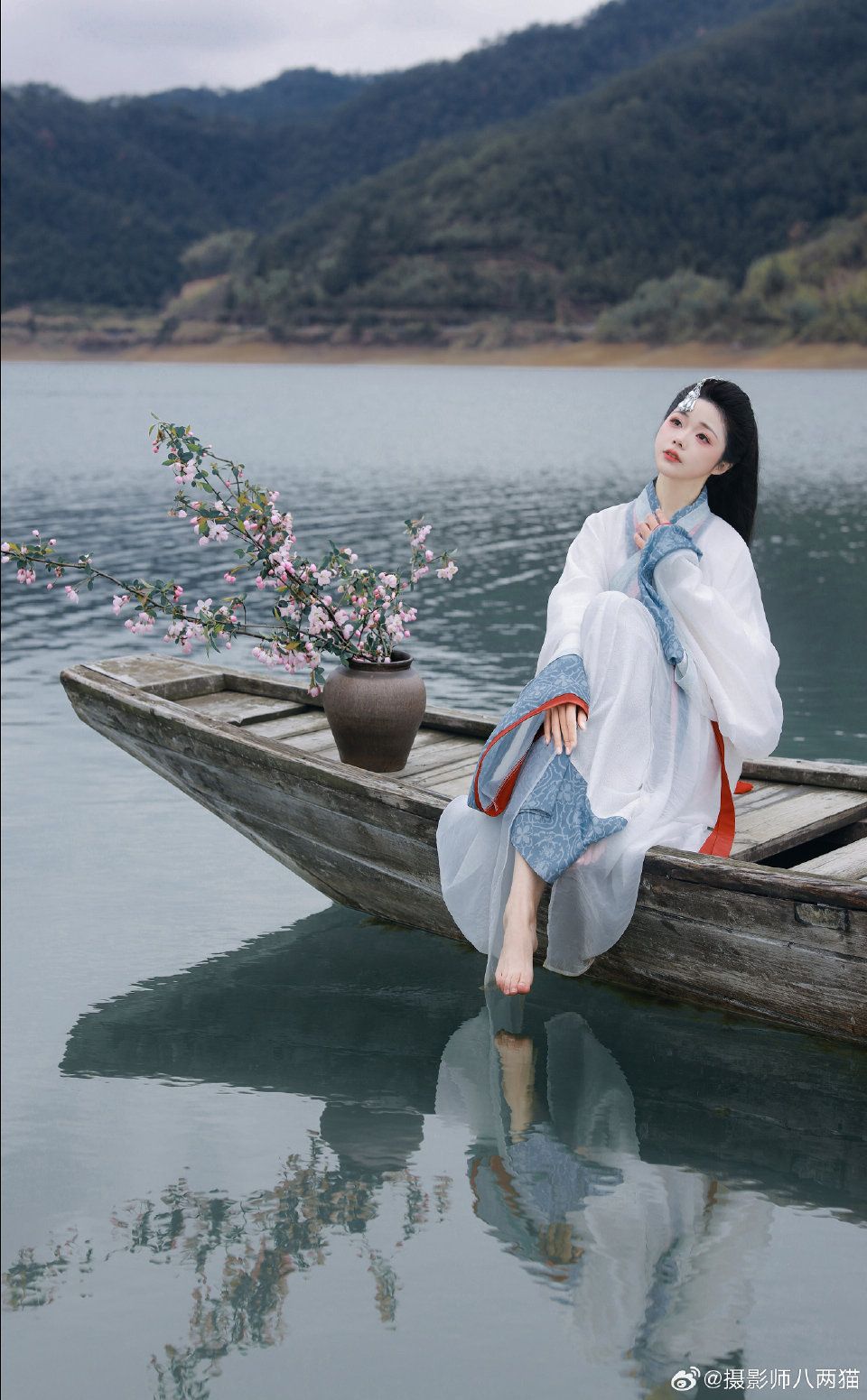 The Elegance of Long Cheongsam with High Slit The Elegance of Long Cheongsam with High Slit