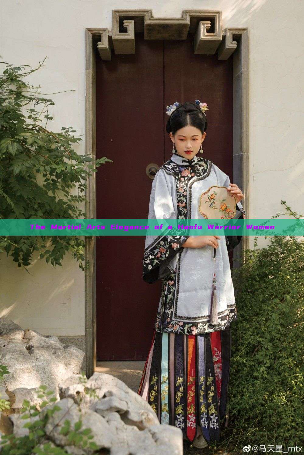 The Martial Arts Elegance of a Hanfu Warrior Woman The Martial Arts Elegance of a Hanfu Warrior Woman