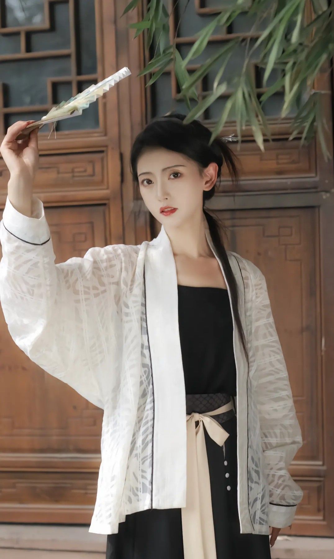 The Enigma of the Face-Covered Fairy in Hanfu Veil The Enigma of the Face-Covered Fairy in Hanfu Veil