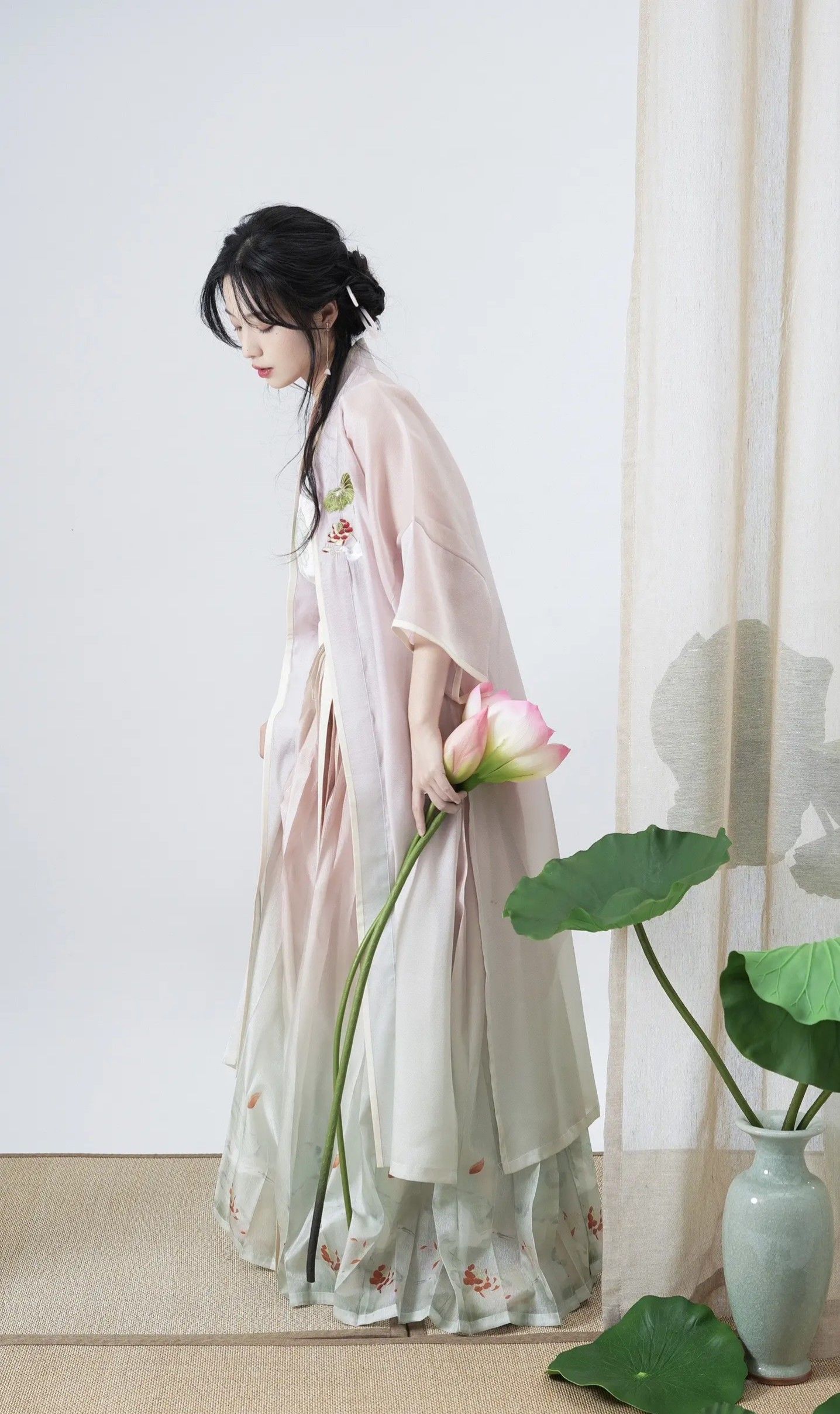Summer Ethereal Beauty:The Allure of Traditional Chinese Dress Skirts for Girls Summer Ethereal Beauty:The Allure of Traditional Chinese Dress Skirts for Girls