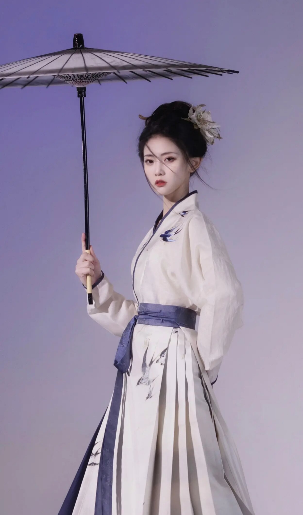 The Elegance of Qipaos Underskirts:A Guide to Pairing Cheongsam with Skirts