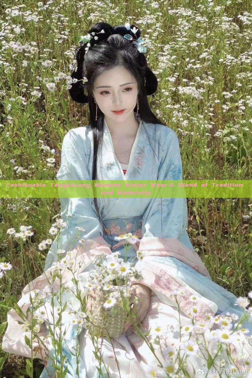 Fashionable Tangzhuang Womens Winter Wear:A Blend of Tradition and Modernity Fashionable Tangzhuang Womens Winter Wear:A Blend of Tradition and Modernity