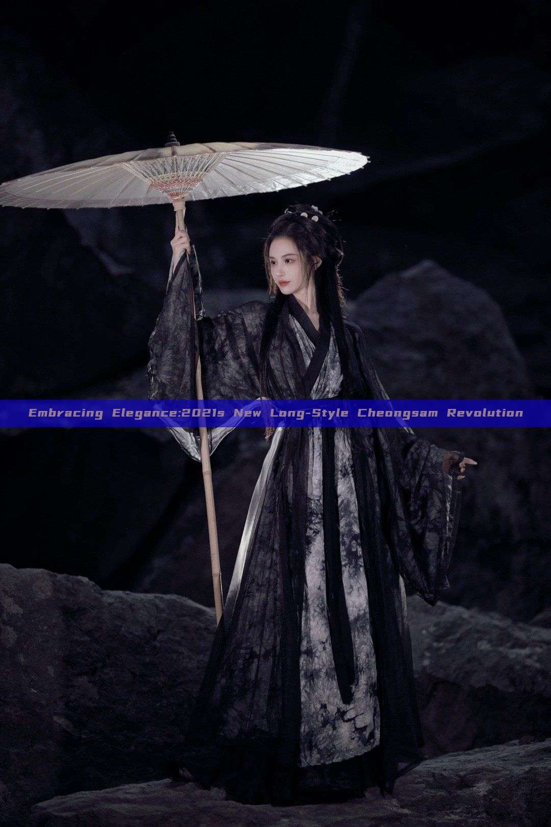 Embracing Elegance:2021s New Long-Style Cheongsam Revolution Embracing Elegance:2021s New Long-Style Cheongsam Revolution