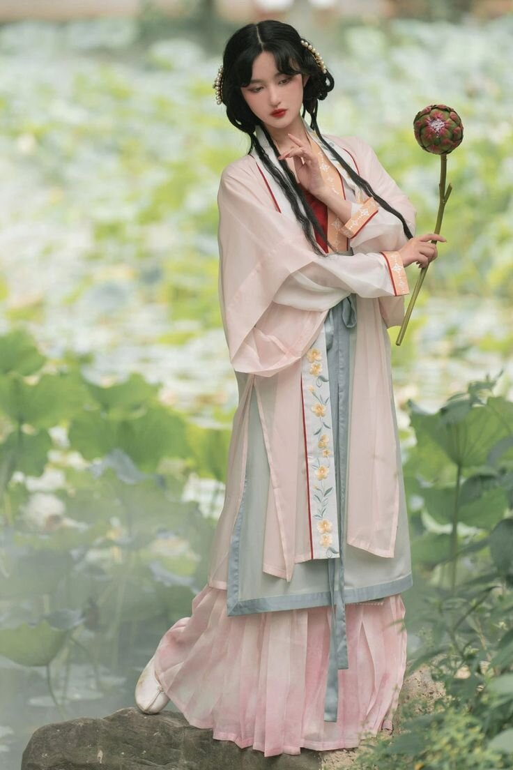 Flower Goddess Hanfu for Children:A Journey into the Splendid World of Traditional Chinese Fashion Flower Goddess Hanfu for Children:A Journey into the Splendid World of Traditional Chinese Fashion