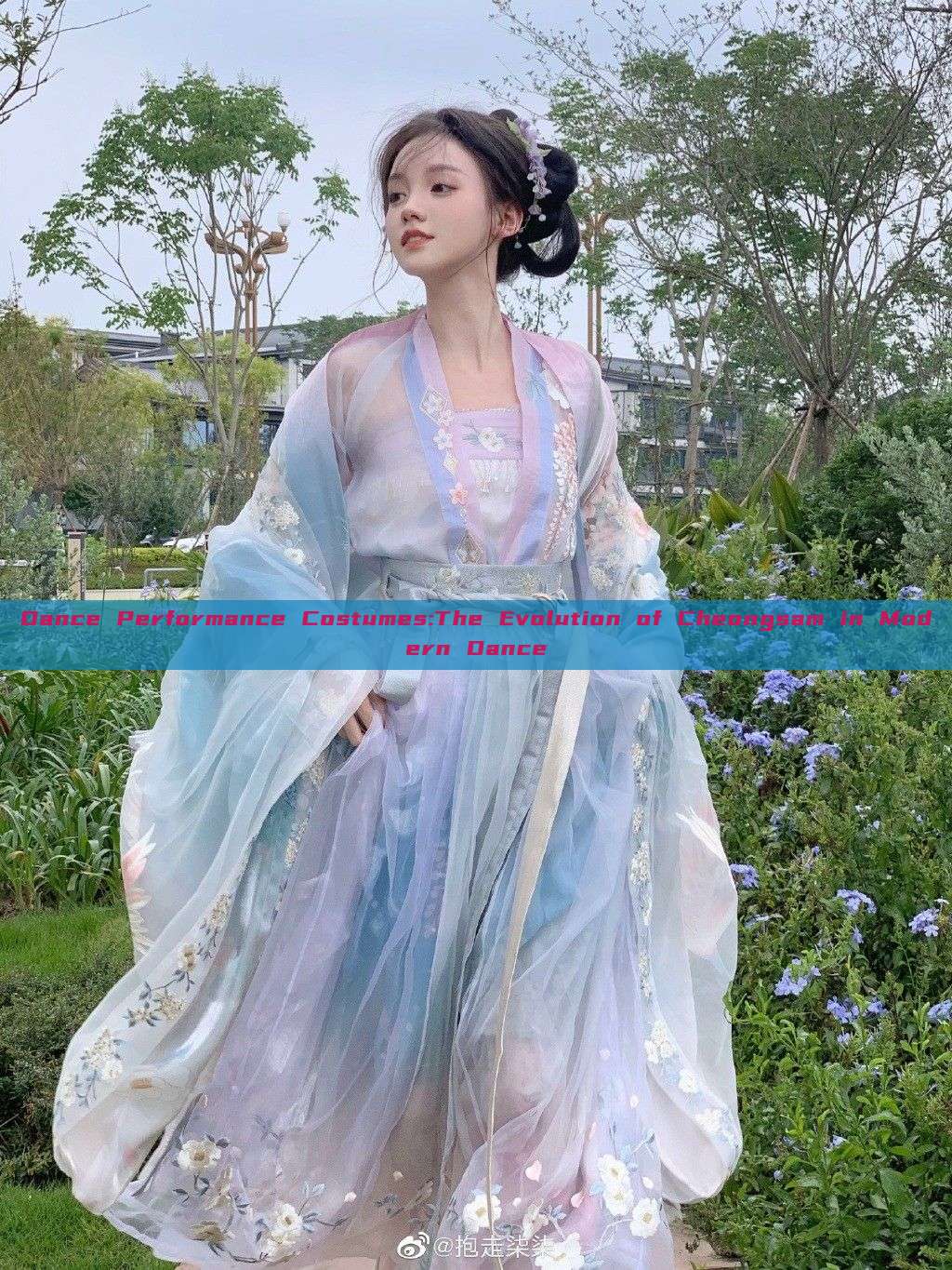 Dance Performance Costumes:The Evolution of Cheongsam in Modern Dance Dance Performance Costumes:The Evolution of Cheongsam in Modern Dance