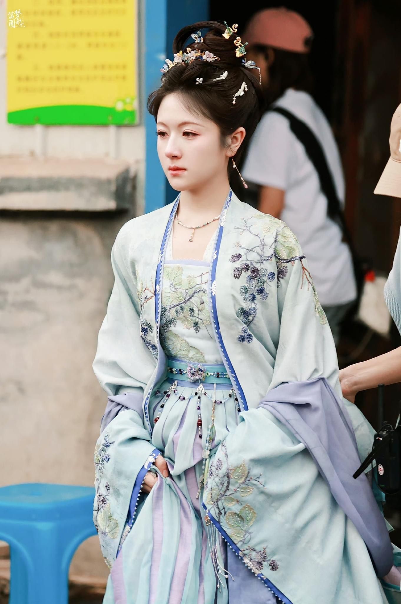 The Allure of Hanfu:A White Girls Journey into the Traditional Chinese Attire The Allure of Hanfu:A White Girls Journey into the Traditional Chinese Attire