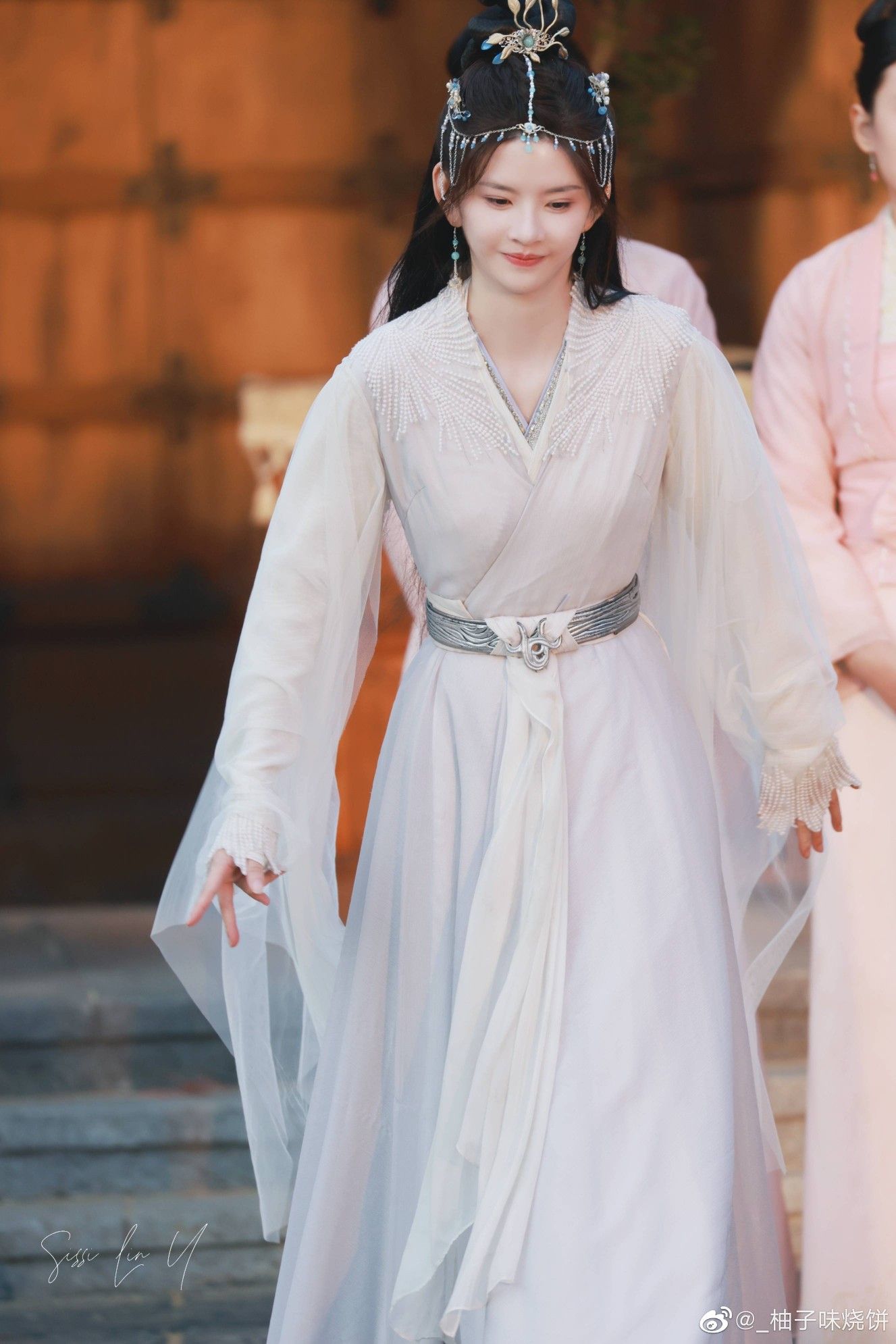 Reimagining the Cheongsam:Innovating the Summer Blouse with Modern Elegance Reimagining the Cheongsam:Innovating the Summer Blouse with Modern Elegance