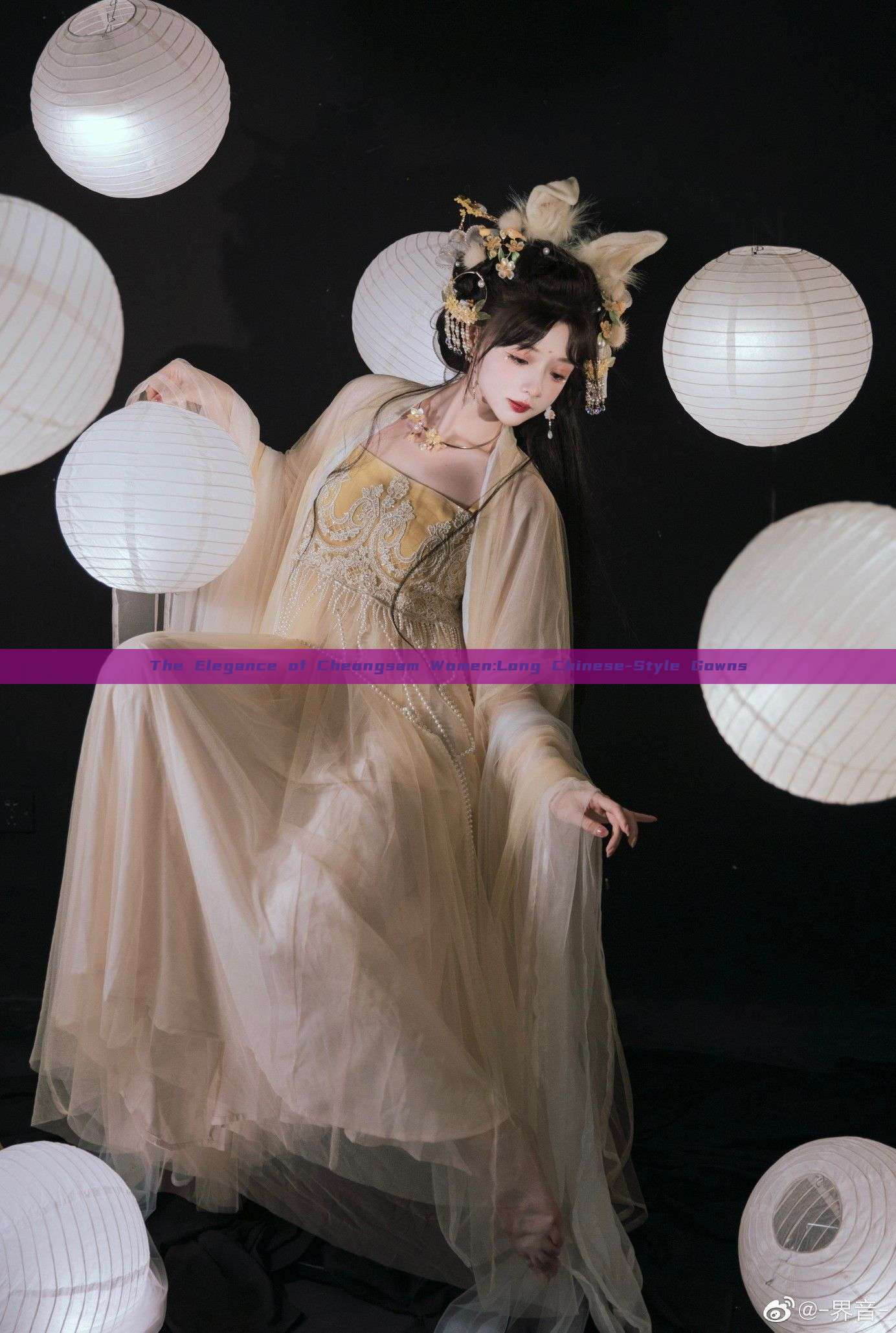 The Elegance of Cheongsam Women:Long Chinese-Style Gowns The Elegance of Cheongsam Women:Long Chinese-Style Gowns
