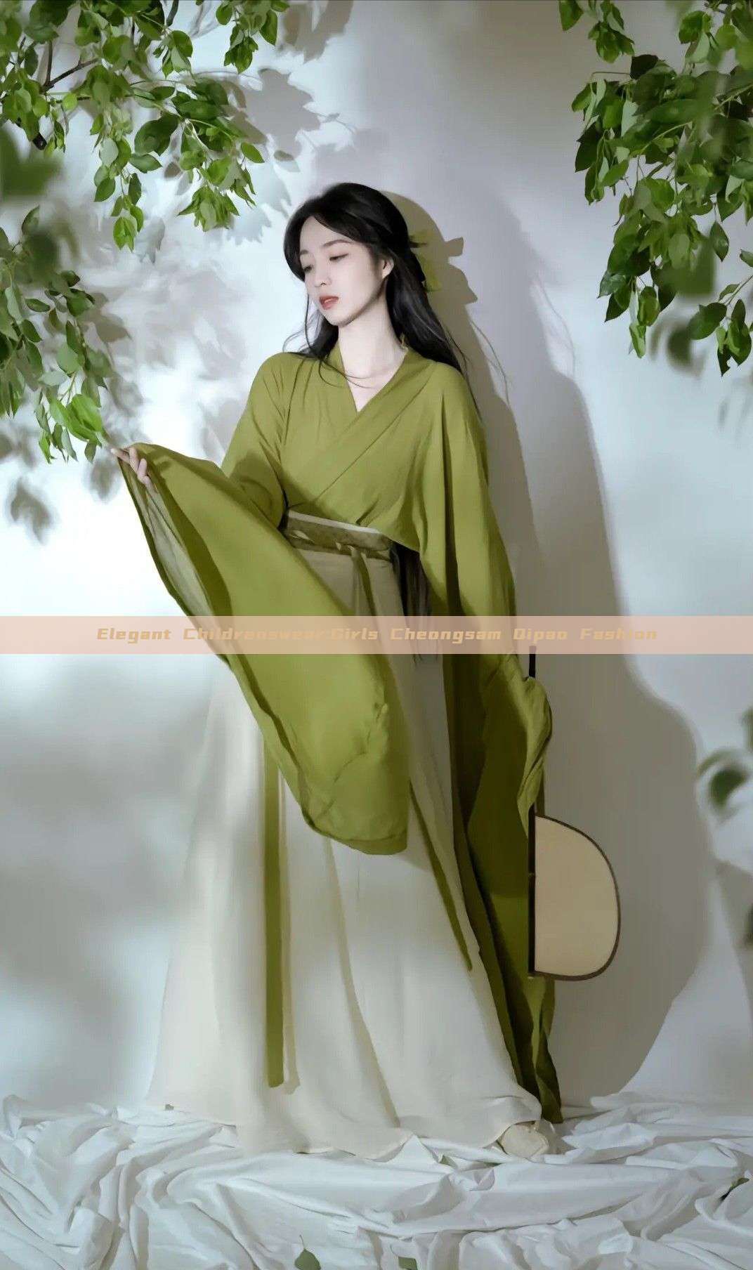 Elegant Childrenswear:Girls Cheongsam Qipao Fashion Elegant Childrenswear:Girls Cheongsam Qipao Fashion