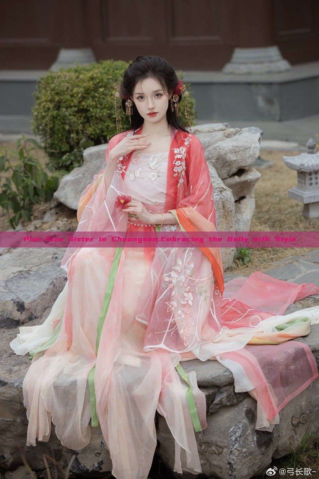 Plus-Size Sister in Cheongsam:Embracing the Belly with Style Plus-Size Sister in Cheongsam:Embracing the Belly with Style