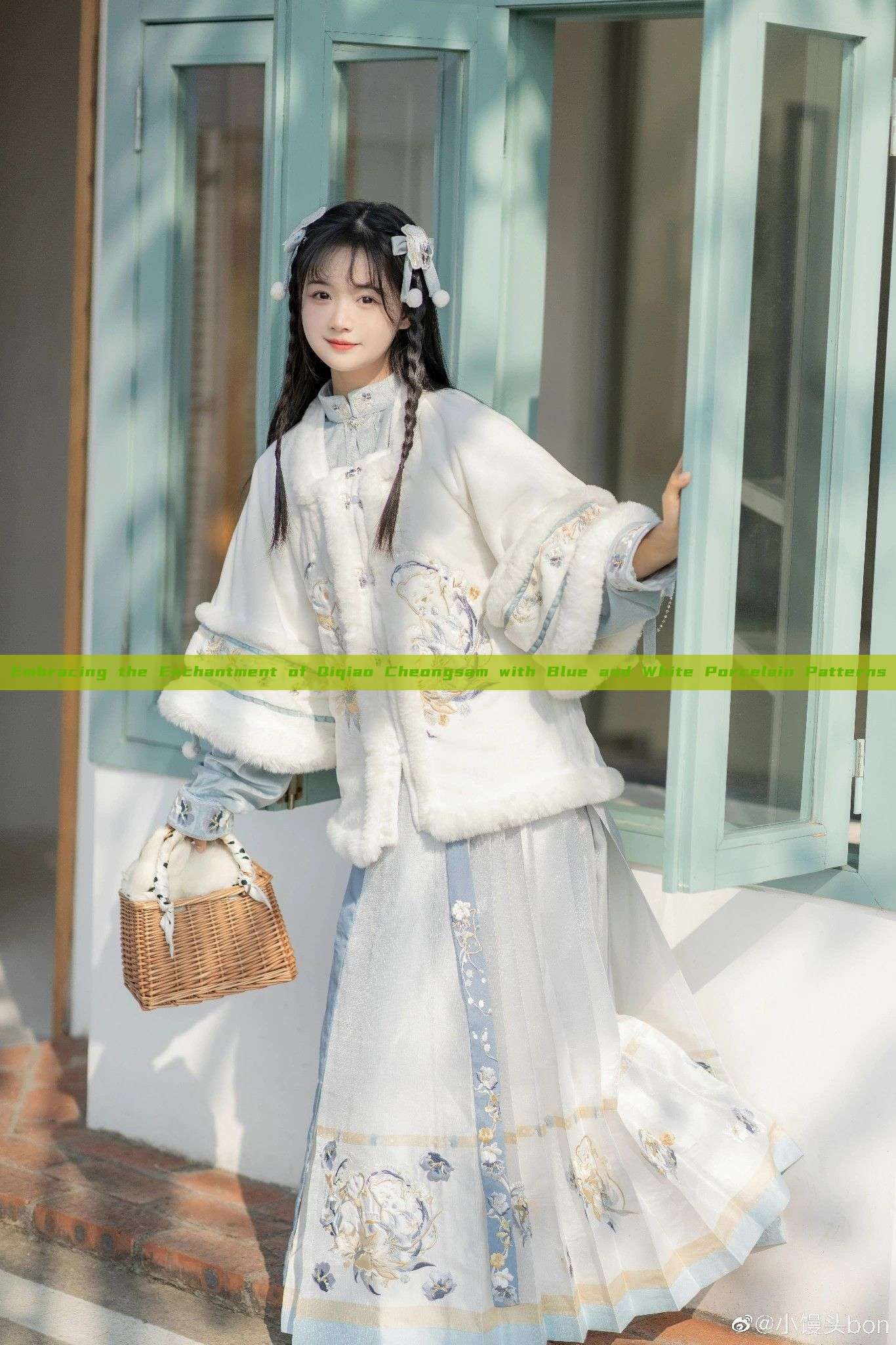 Embracing the Enchantment of Qiqiao Cheongsam with Blue and White Porcelain Patterns Embracing the Enchantment of Qiqiao Cheongsam with Blue and White Porcelain Patterns
