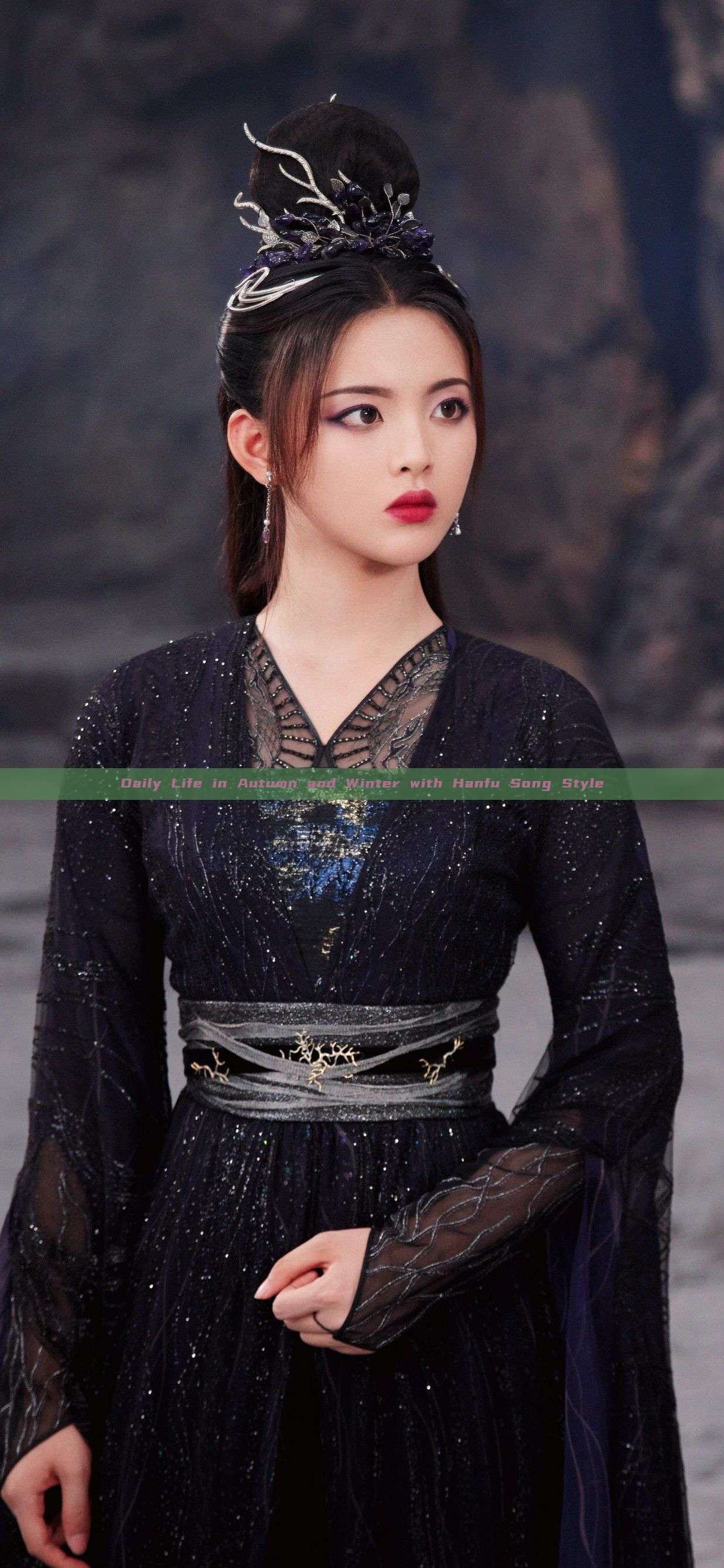 Daily Life in Autumn and Winter with Hanfu Song Style Daily Life in Autumn and Winter with Hanfu Song Style