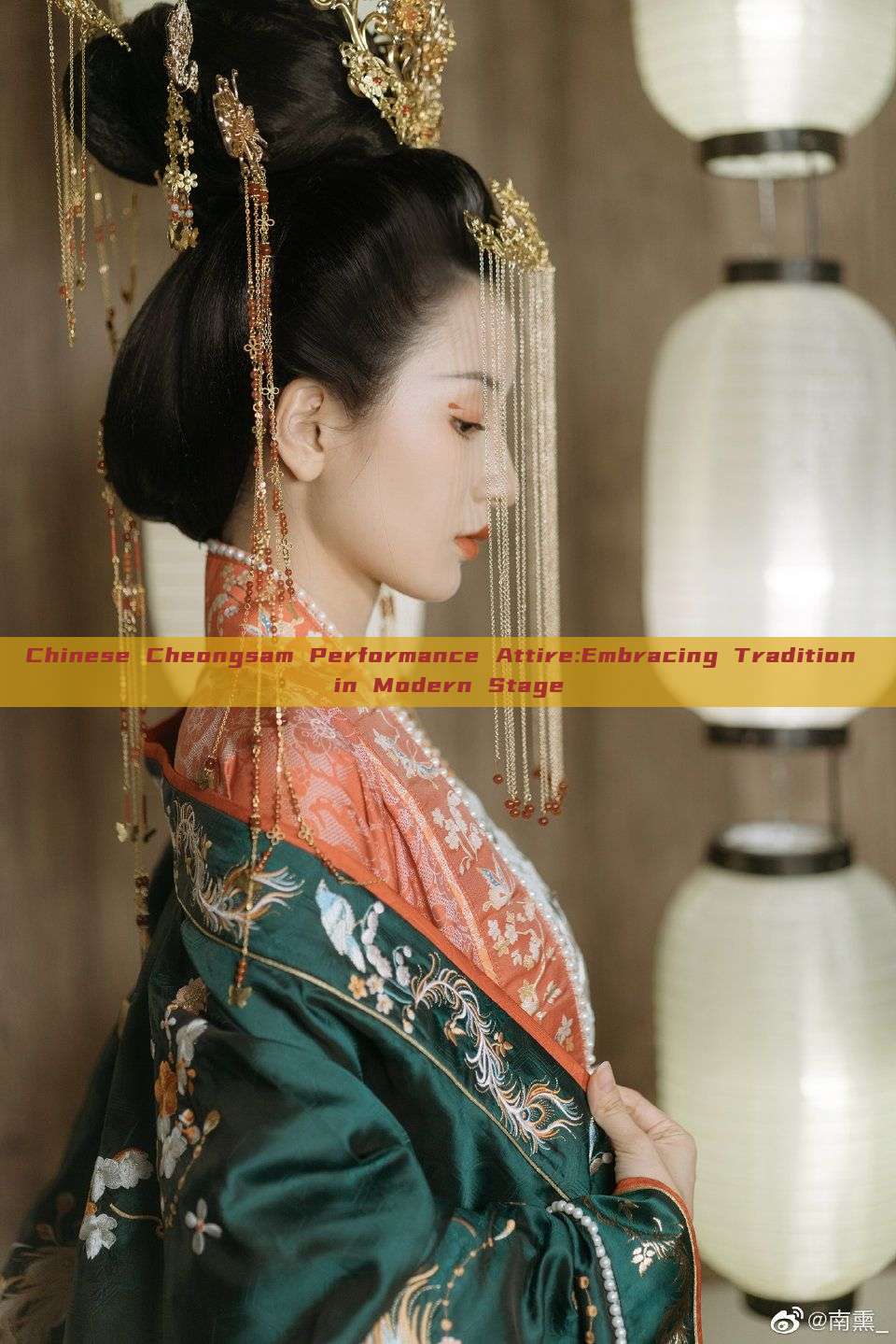 Chinese Cheongsam Performance Attire:Embracing Tradition in Modern Stage
