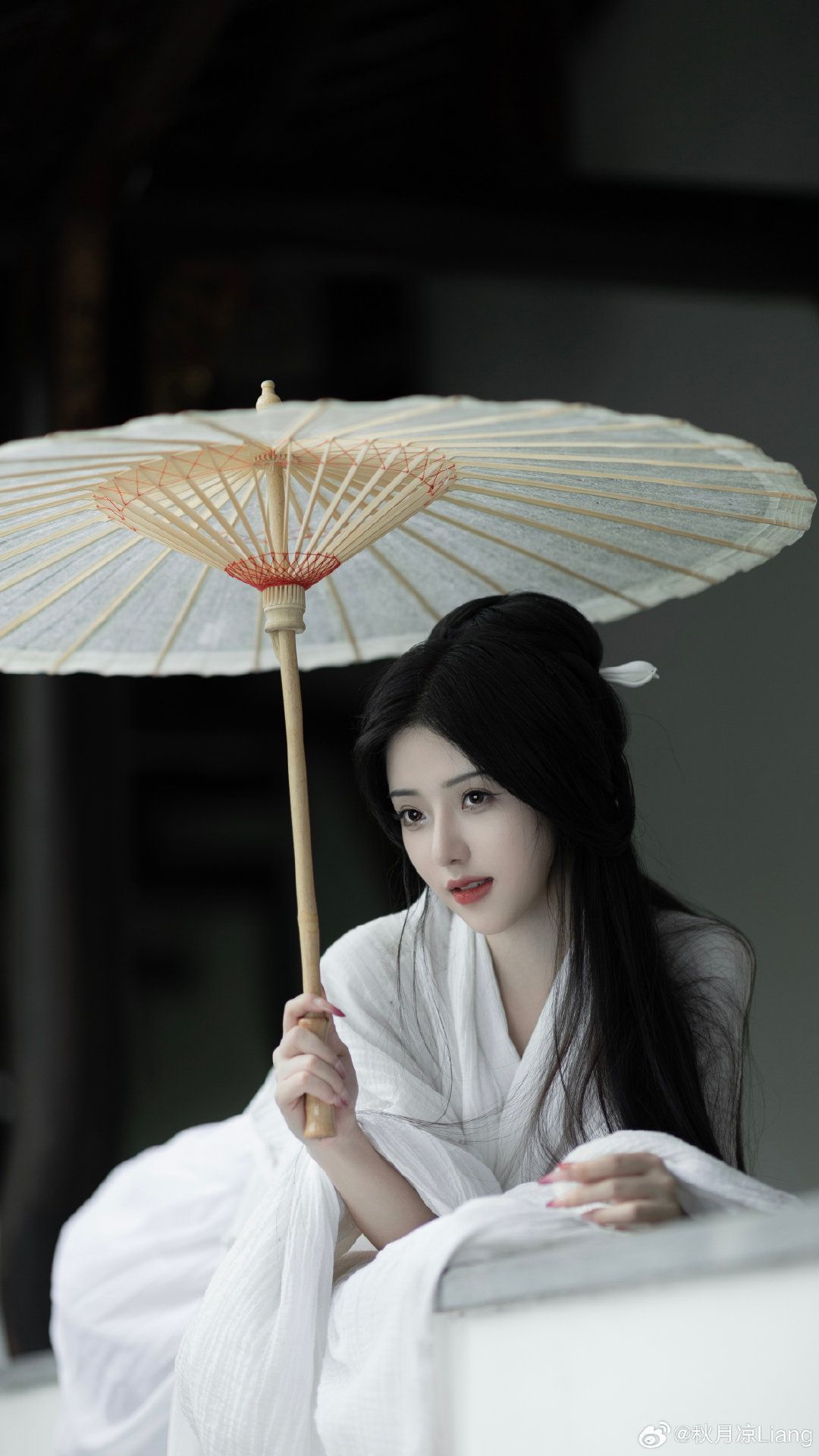 A Little Girl in Traditional Chinese Hanfu:A Fairy-like Style A Little Girl in Traditional Chinese Hanfu:A Fairy-like Style