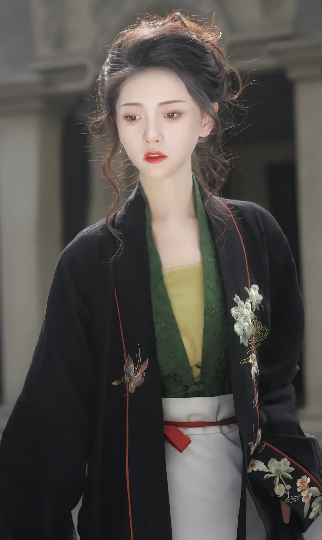 Reimagining the Traditional Man-Face Skirt of Hanfu:A Journey of Innovation Reimagining the Traditional Man-Face Skirt of Hanfu:A Journey of Innovation