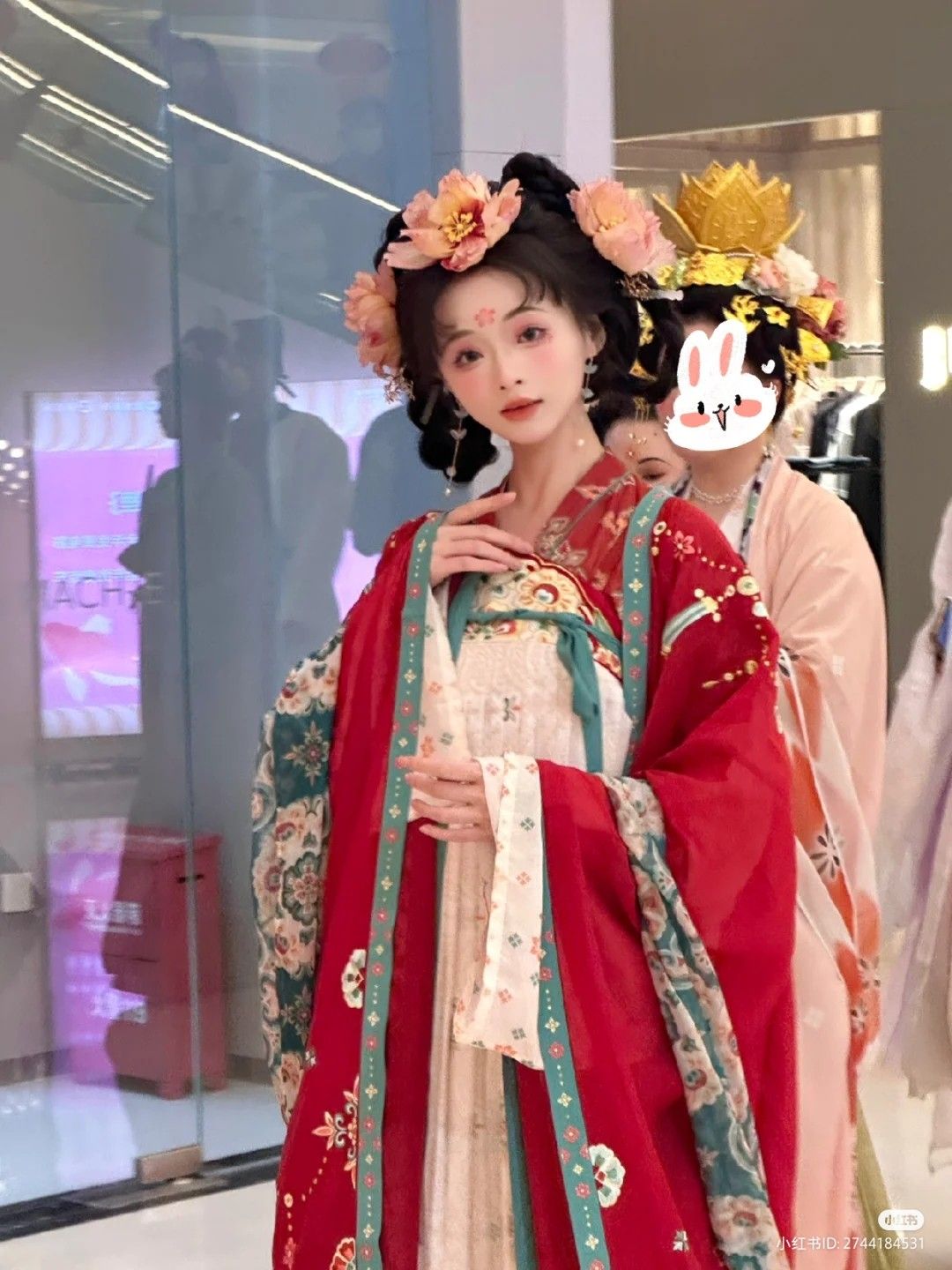 The 12-Year-Old Ming Dynasty Hanfu Girl:A Glimpse into Traditional Beauty and Cultural Heritage The 12-Year-Old Ming Dynasty Hanfu Girl:A Glimpse into Traditional Beauty and Cultural Heritage