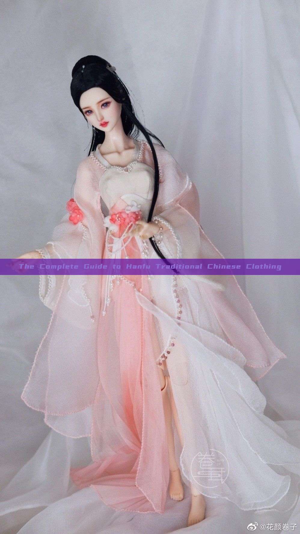 The Complete Guide to Hanfu Traditional Chinese Clothing The Complete Guide to Hanfu Traditional Chinese Clothing