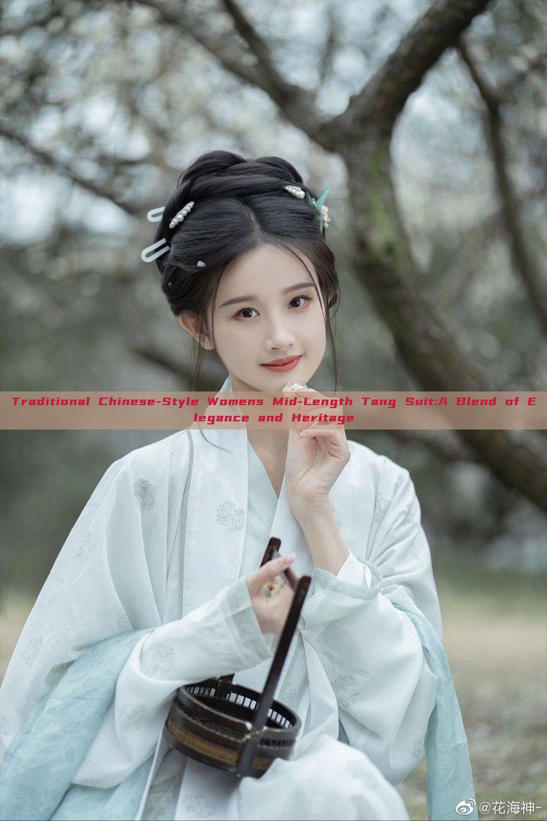 Traditional Chinese-Style Womens Mid-Length Tang Suit:A Blend of Elegance and Heritage Traditional Chinese-Style Womens Mid-Length Tang Suit:A Blend of Elegance and Heritage
