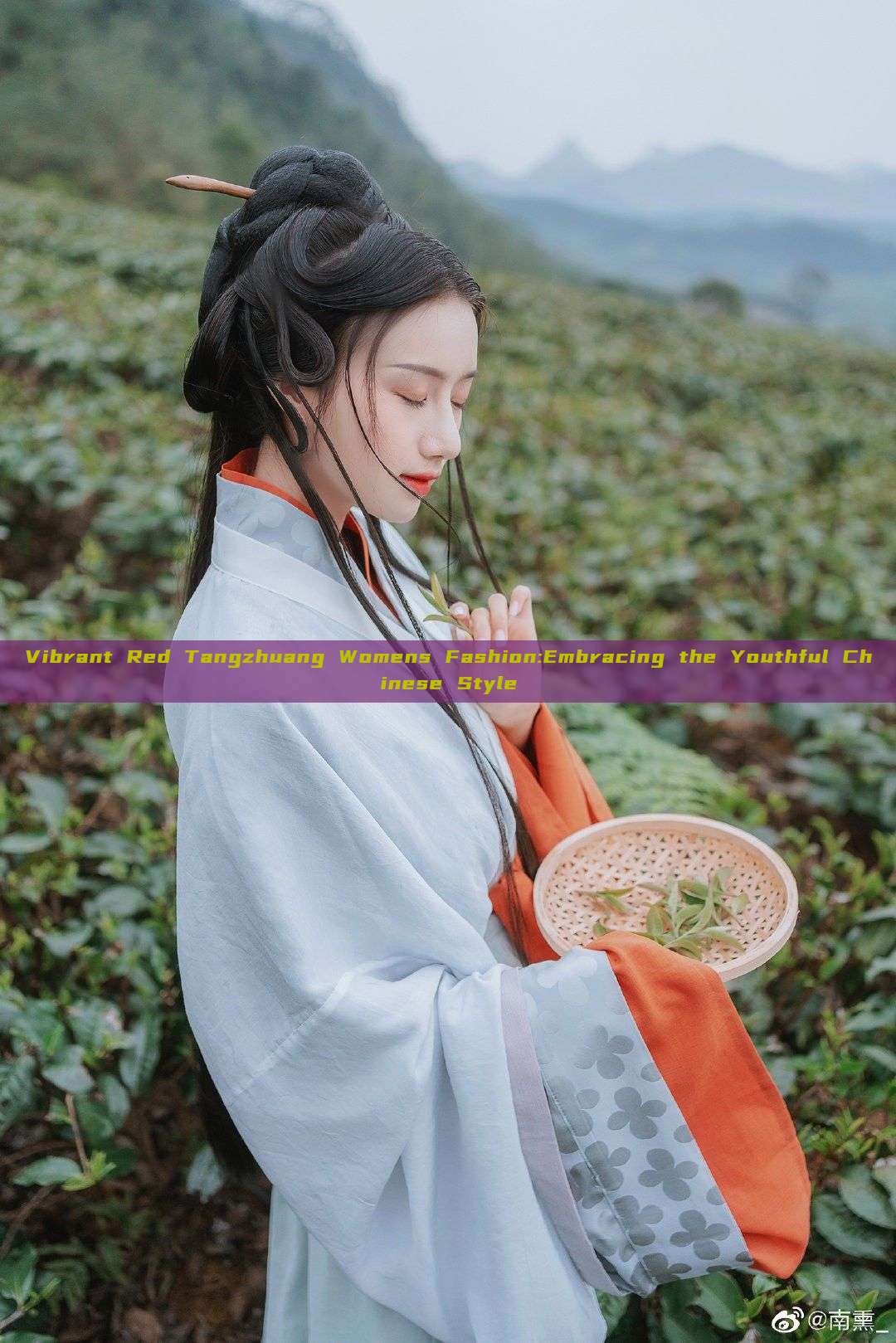 Vibrant Red Tangzhuang Womens Fashion:Embracing the Youthful Chinese Style Vibrant Red Tangzhuang Womens Fashion:Embracing the Youthful Chinese Style