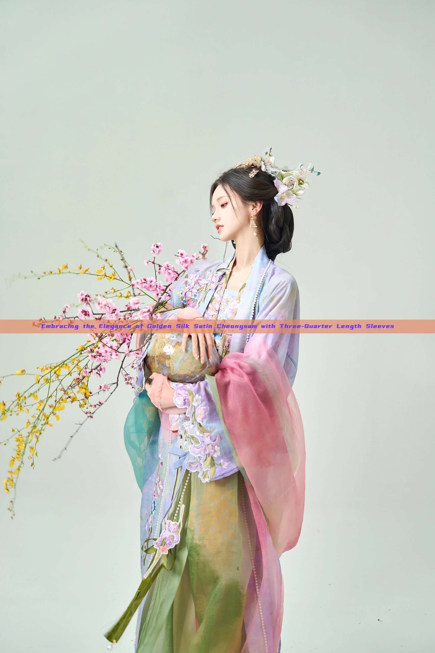 Embracing the Elegance of Golden Silk Satin Cheongsam with Three-Quarter Length Sleeves Embracing the Elegance of Golden Silk Satin Cheongsam with Three-Quarter Length Sleeves