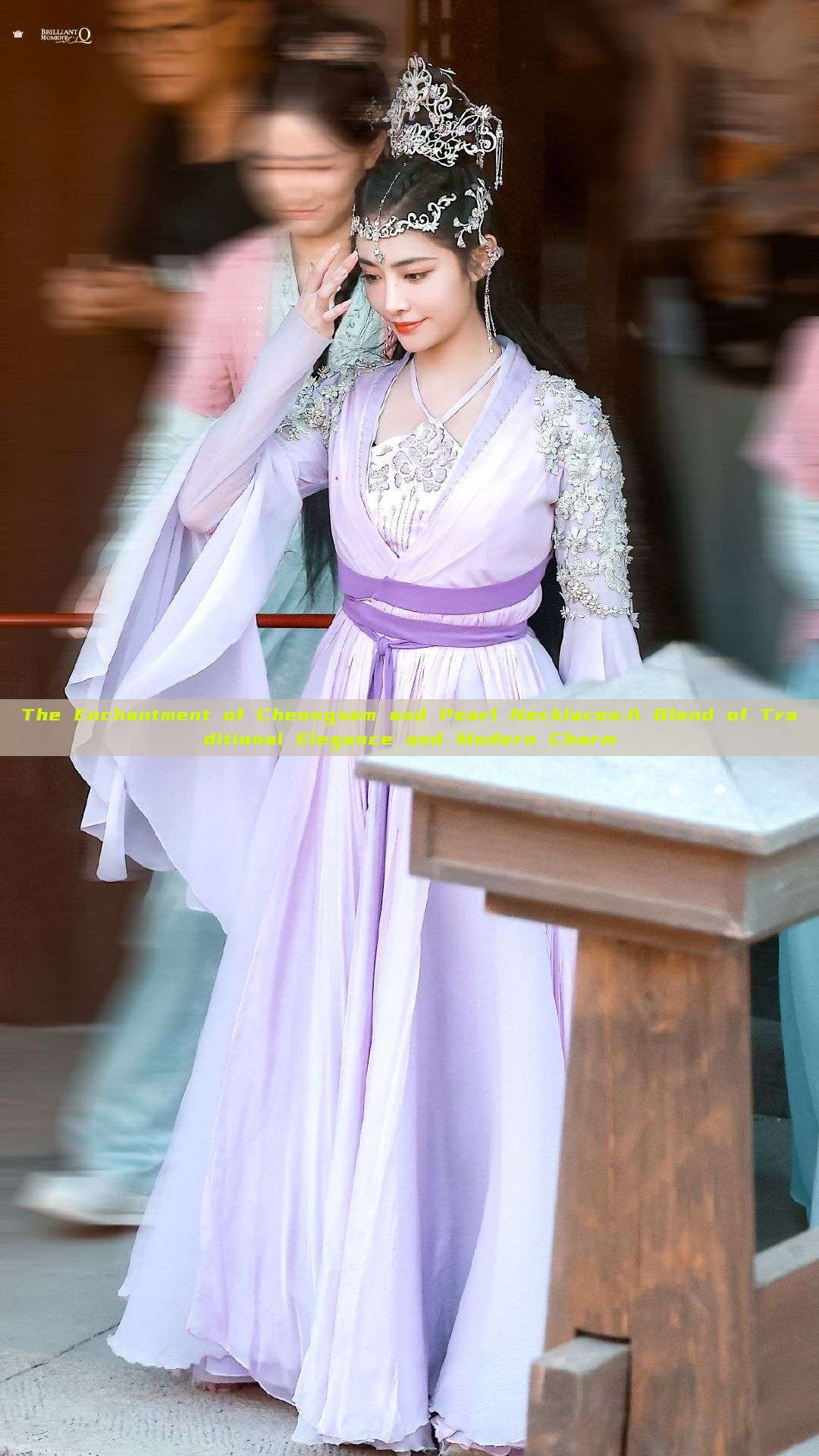 The Enchantment of Cheongsam and Pearl Necklaces:A Blend of Traditional Elegance and Modern Charm The Enchantment of Cheongsam and Pearl Necklaces:A Blend of Traditional Elegance and Modern Charm