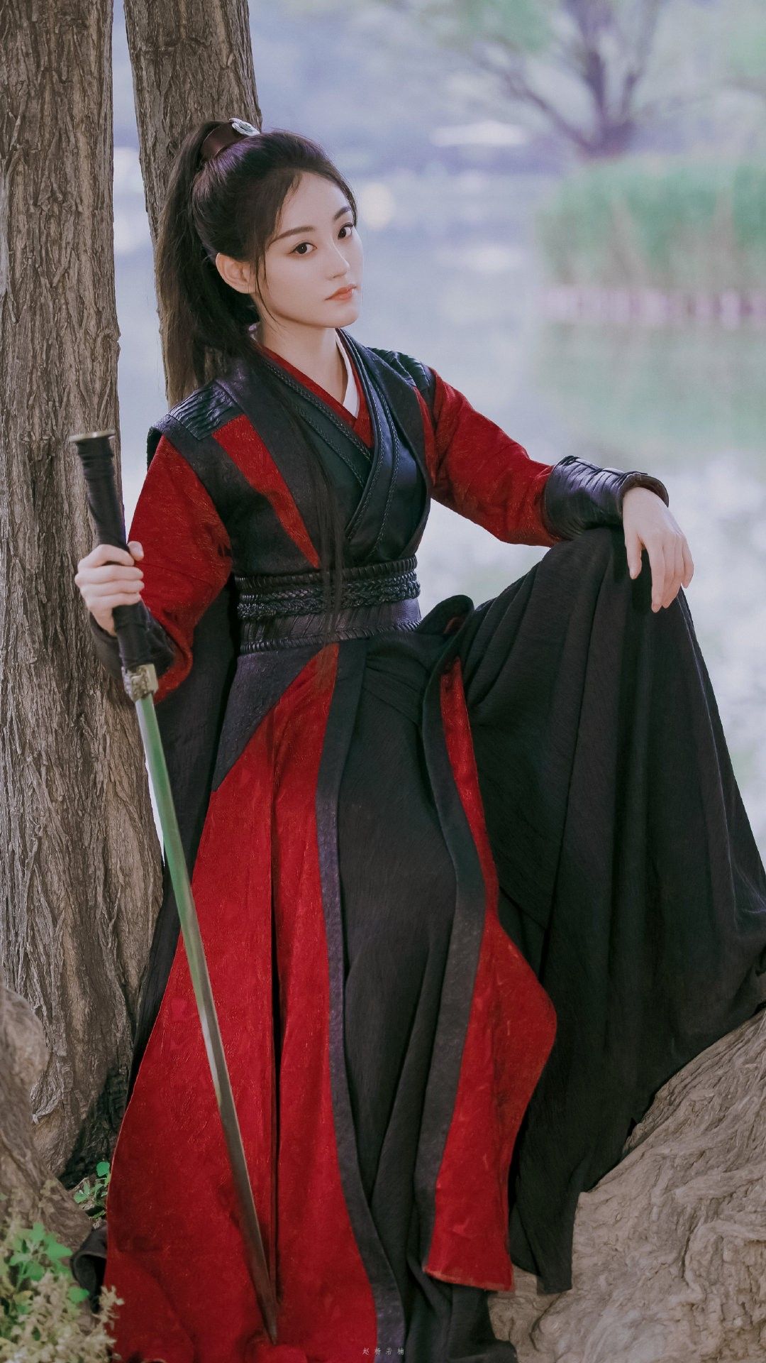 The Elegance of Dark Blue Tang Suit:A Symbol of Chinese Heritage