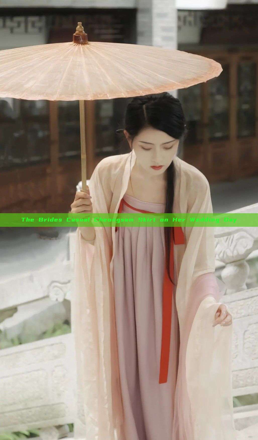 The Brides Casual Cheongsam Skirt on Her Wedding Day The Brides Casual Cheongsam Skirt on Her Wedding Day