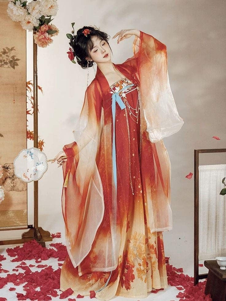 Embracing the Charm of Short-Style Cheongsam for Petite and Curvier Figures Embracing the Charm of Short-Style Cheongsam for Petite and Curvier Figures