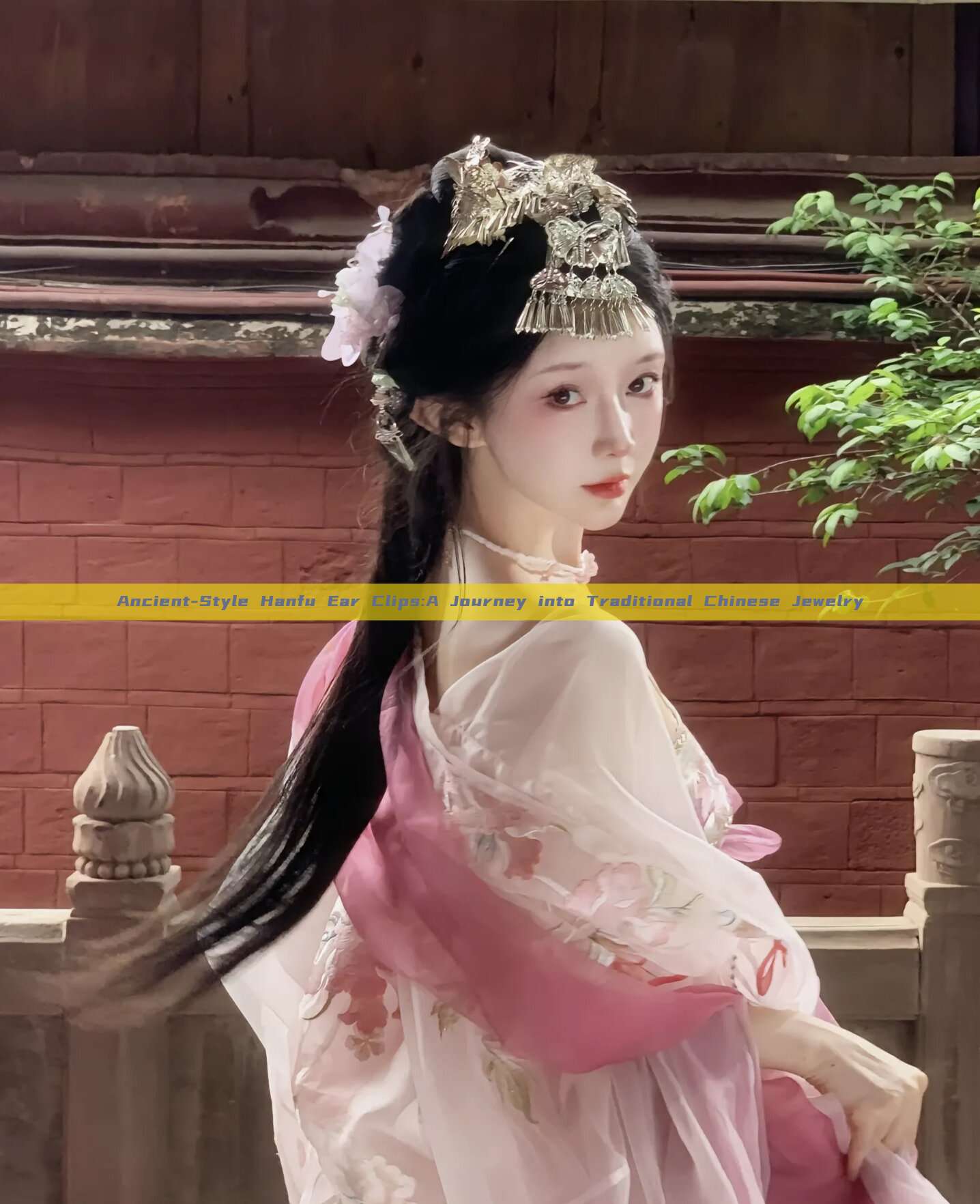 Ancient-Style Hanfu Ear Clips:A Journey into Traditional Chinese Jewelry Ancient-Style Hanfu Ear Clips:A Journey into Traditional Chinese Jewelry