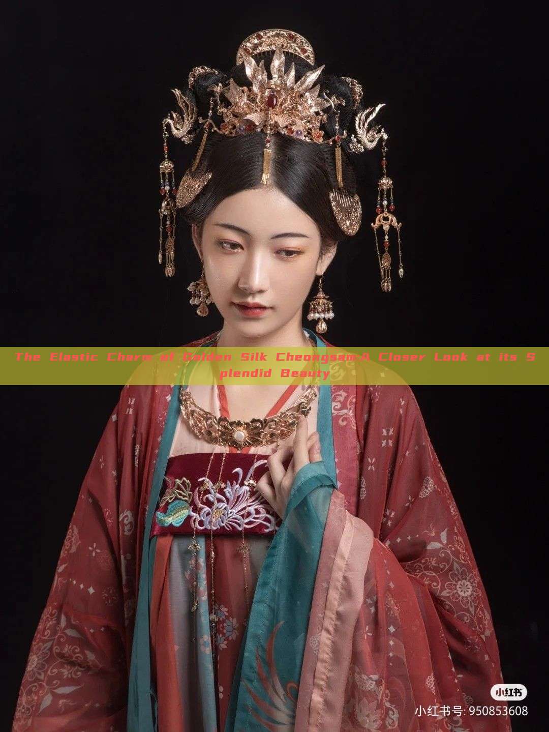 The Elastic Charm of Golden Silk Cheongsam:A Closer Look at its Splendid Beauty The Elastic Charm of Golden Silk Cheongsam:A Closer Look at its Splendid Beauty