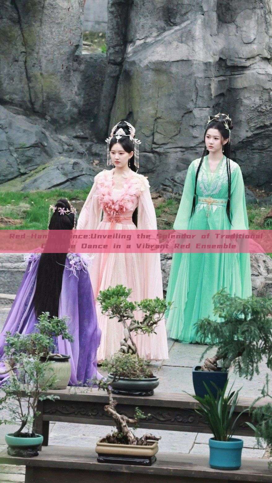 Red Hanfu Dance:Unveiling the Splendor of Traditional Chinese Dance in a Vibrant Red Ensemble Red Hanfu Dance:Unveiling the Splendor of Traditional Chinese Dance in a Vibrant Red Ensemble