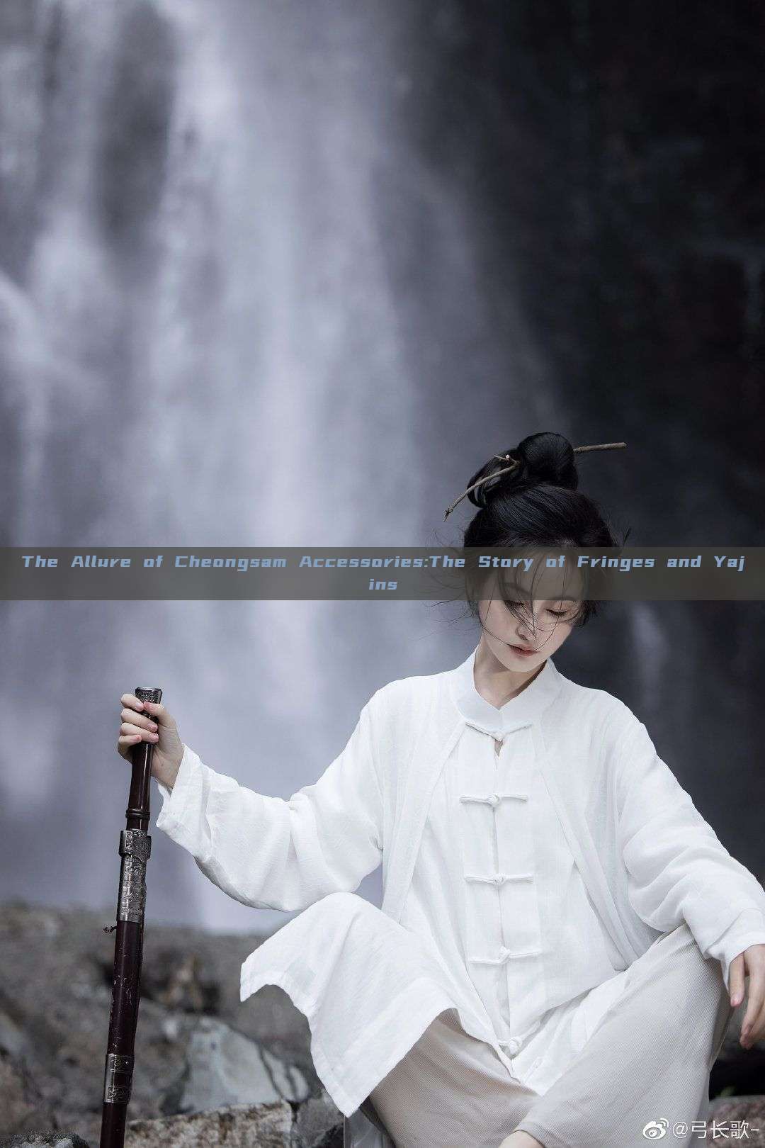 The Allure of Cheongsam Accessories:The Story of Fringes and Yajins The Allure of Cheongsam Accessories:The Story of Fringes and Yajins