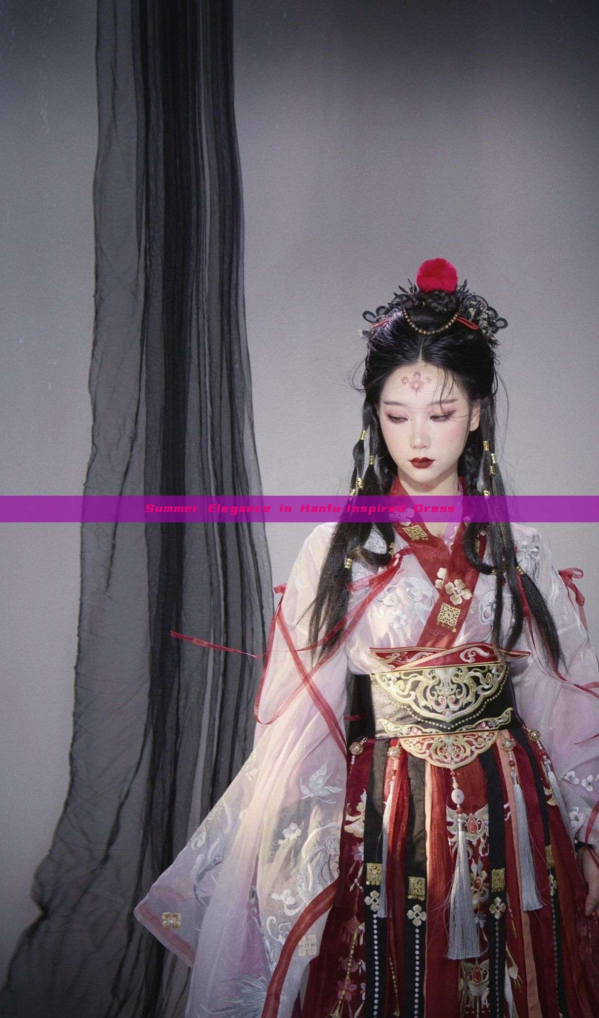 Summer Elegance in Hanfu-Inspired Dress Summer Elegance in Hanfu-Inspired Dress
