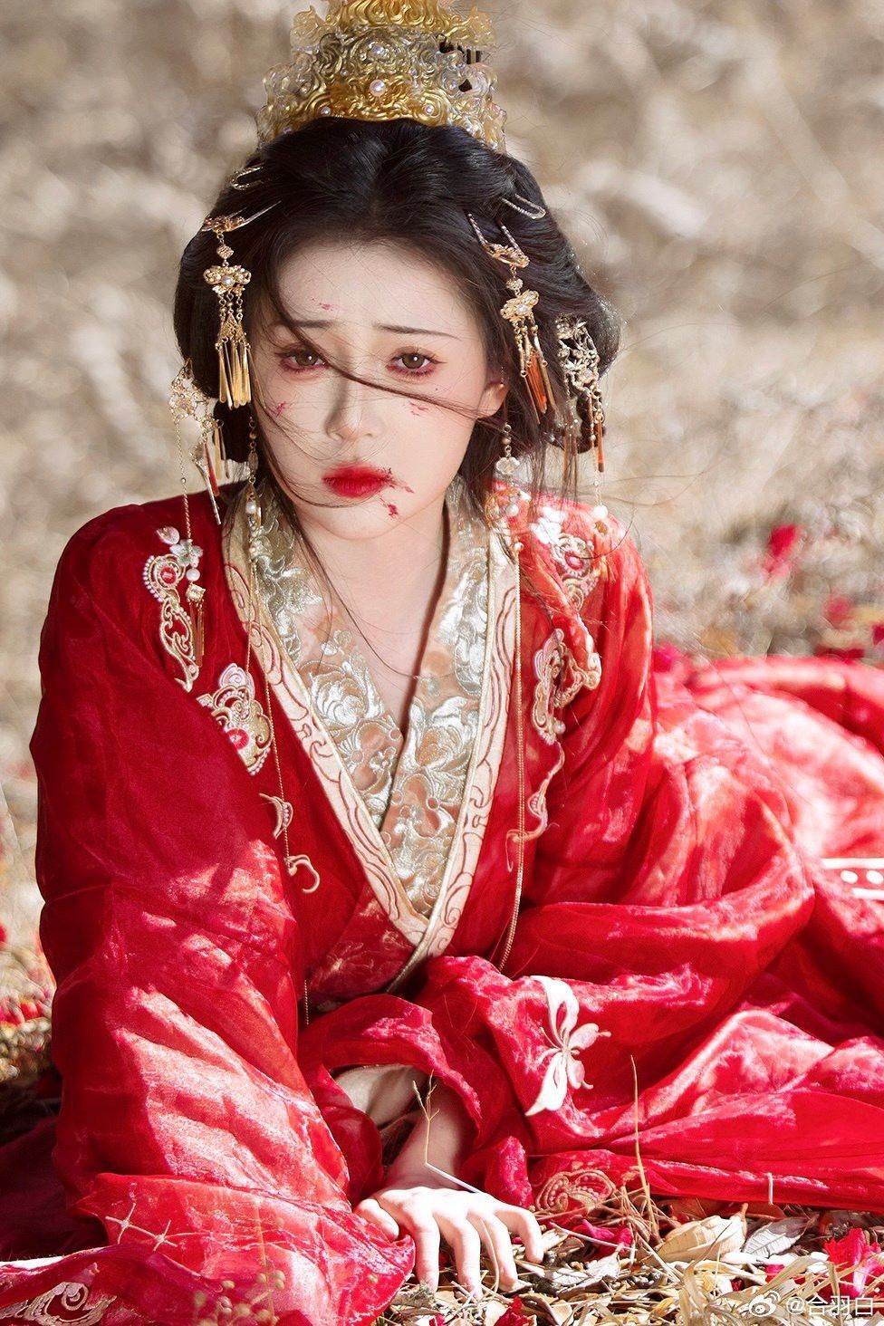 Chinese-Style Collar Cheongsam:A Blend of Tradition and Modernity